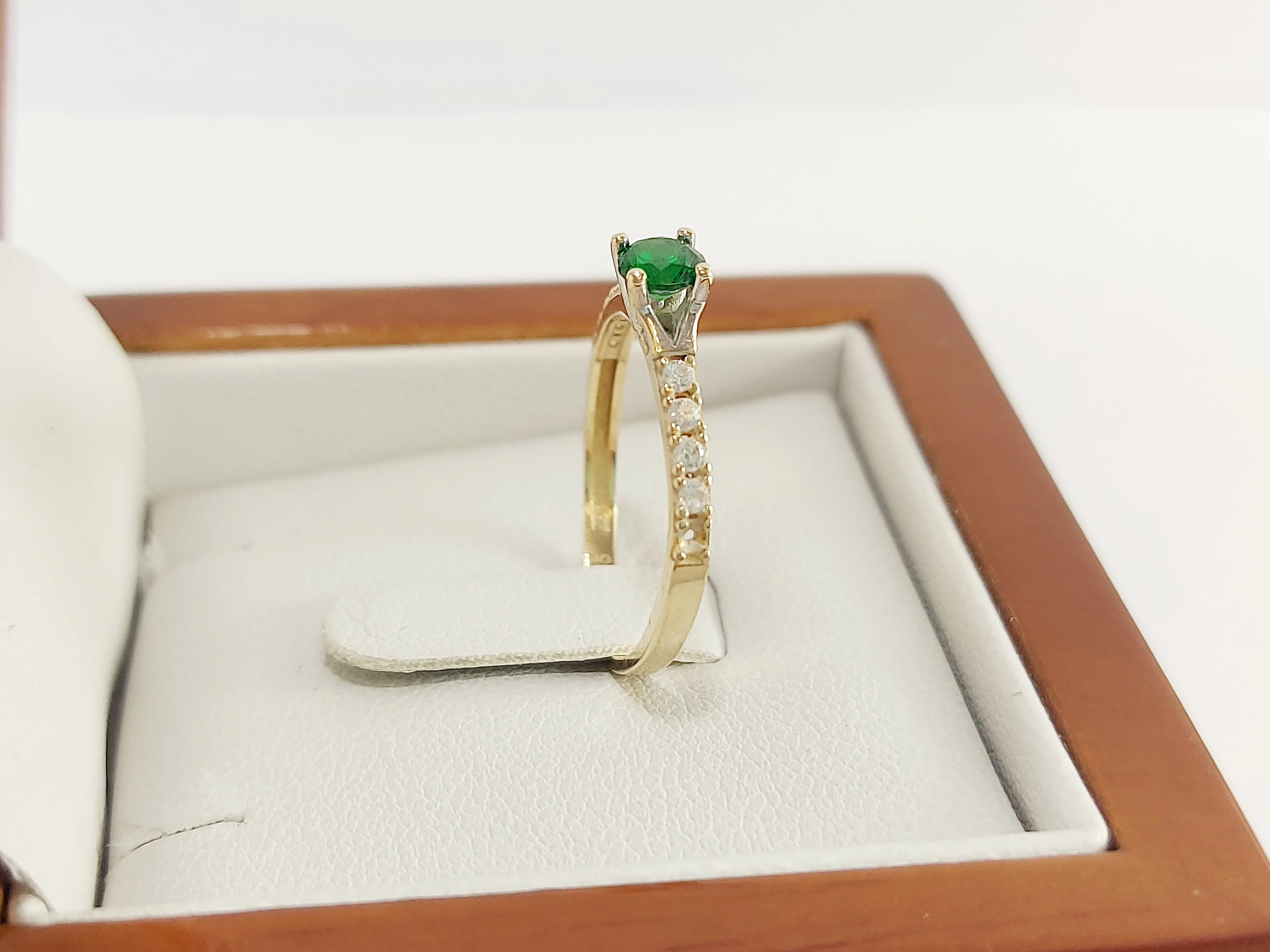 zloty-pierscionek-585-153g-r17-kamien-17088-524288