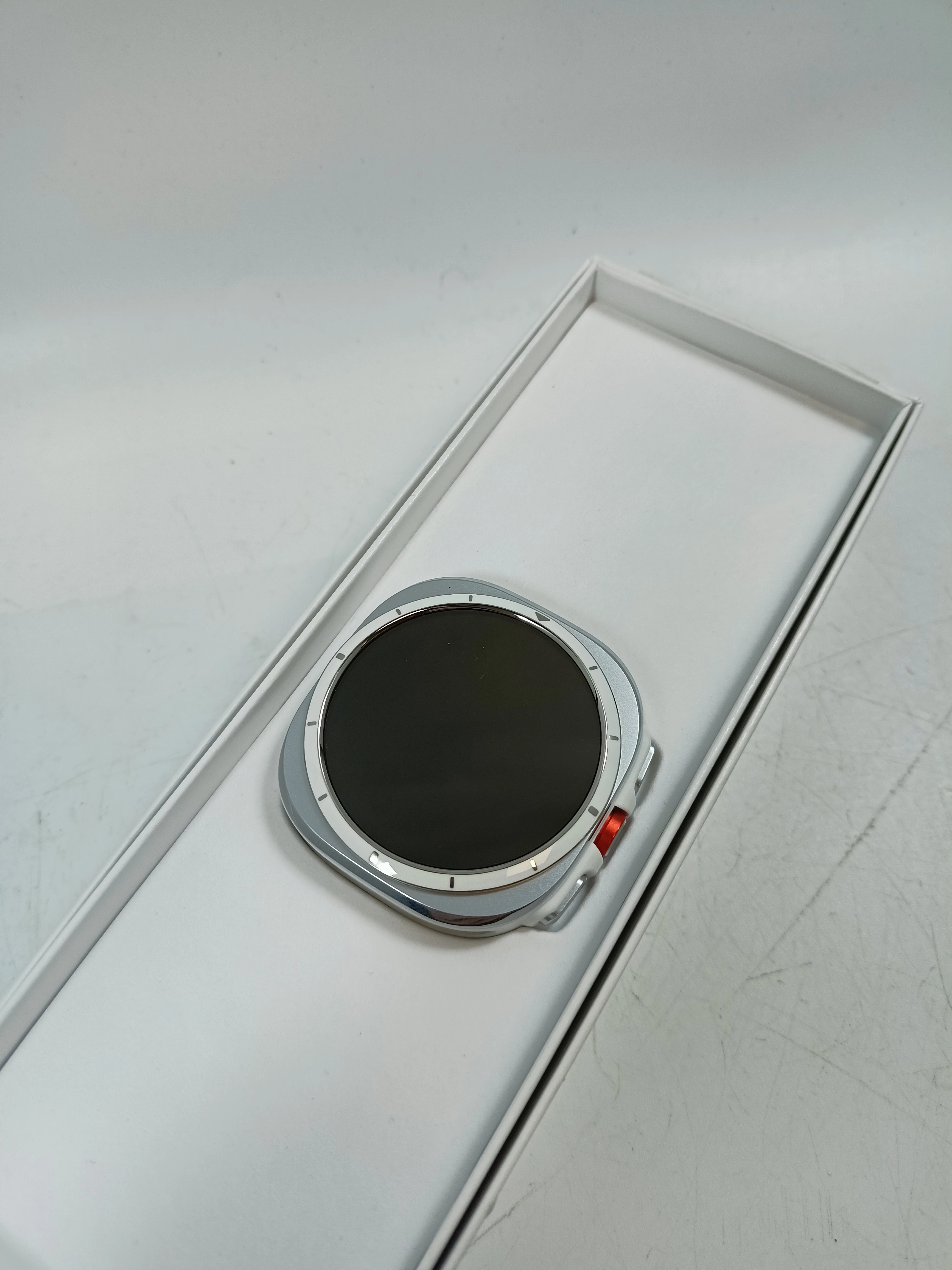 smartwatch-samsung-galaxy-watch-ultra-at-jak-nowy-ean-gtin-8806095683331