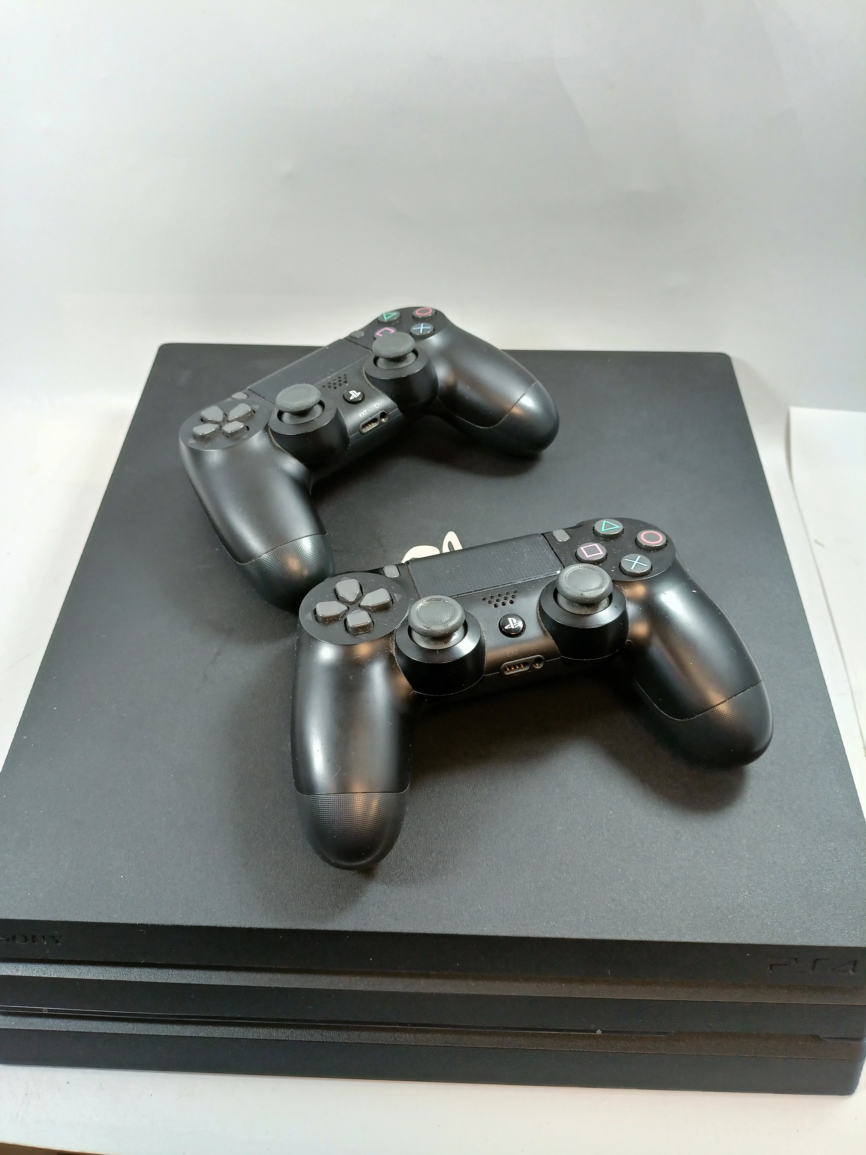 konsola-sony-ps4-pro-at-sprawdz-wyszynskiego-24-tczew