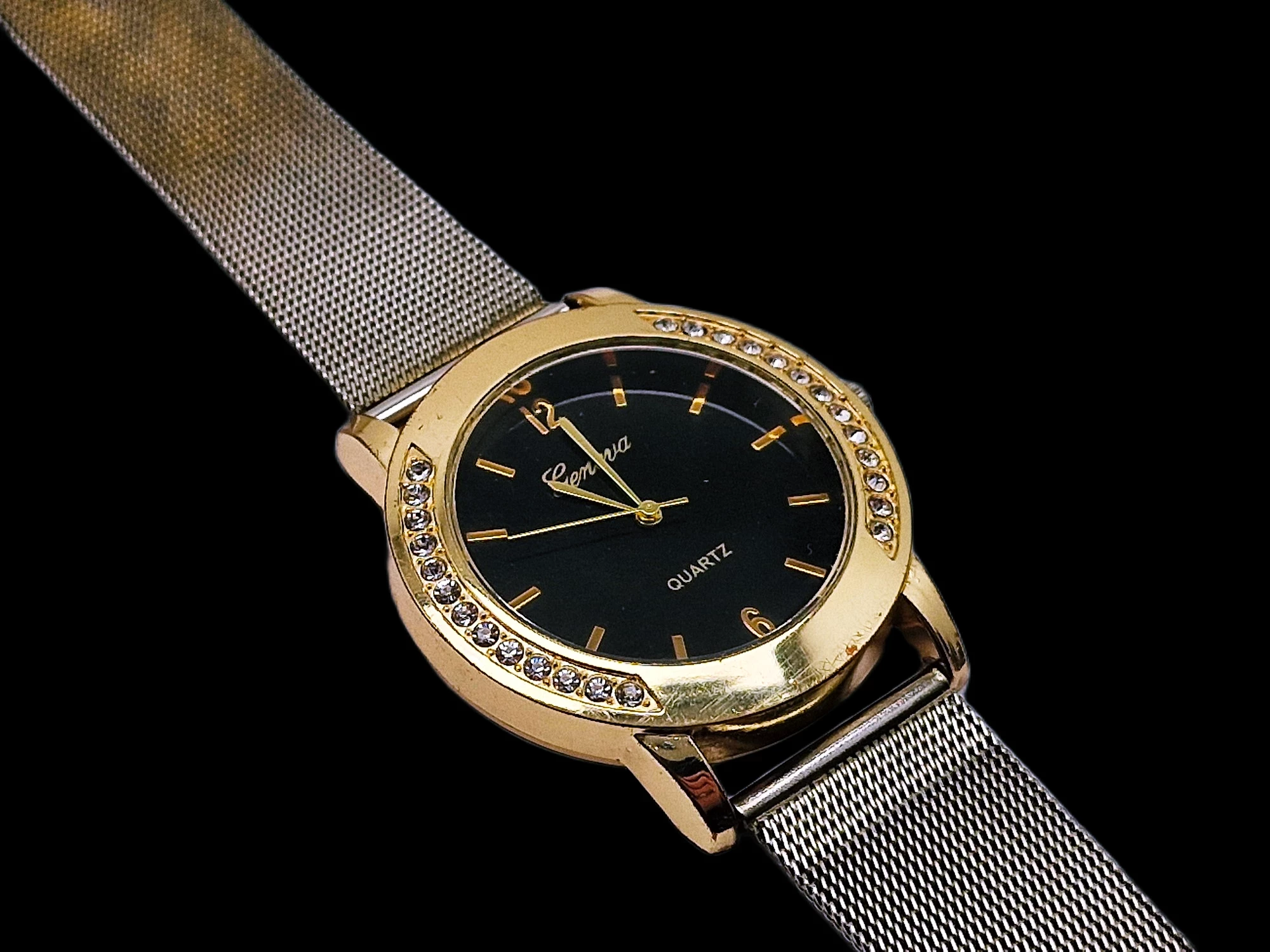 zegarek-damski-geneva-z-cyrkoniami-mechanizm-18738-1