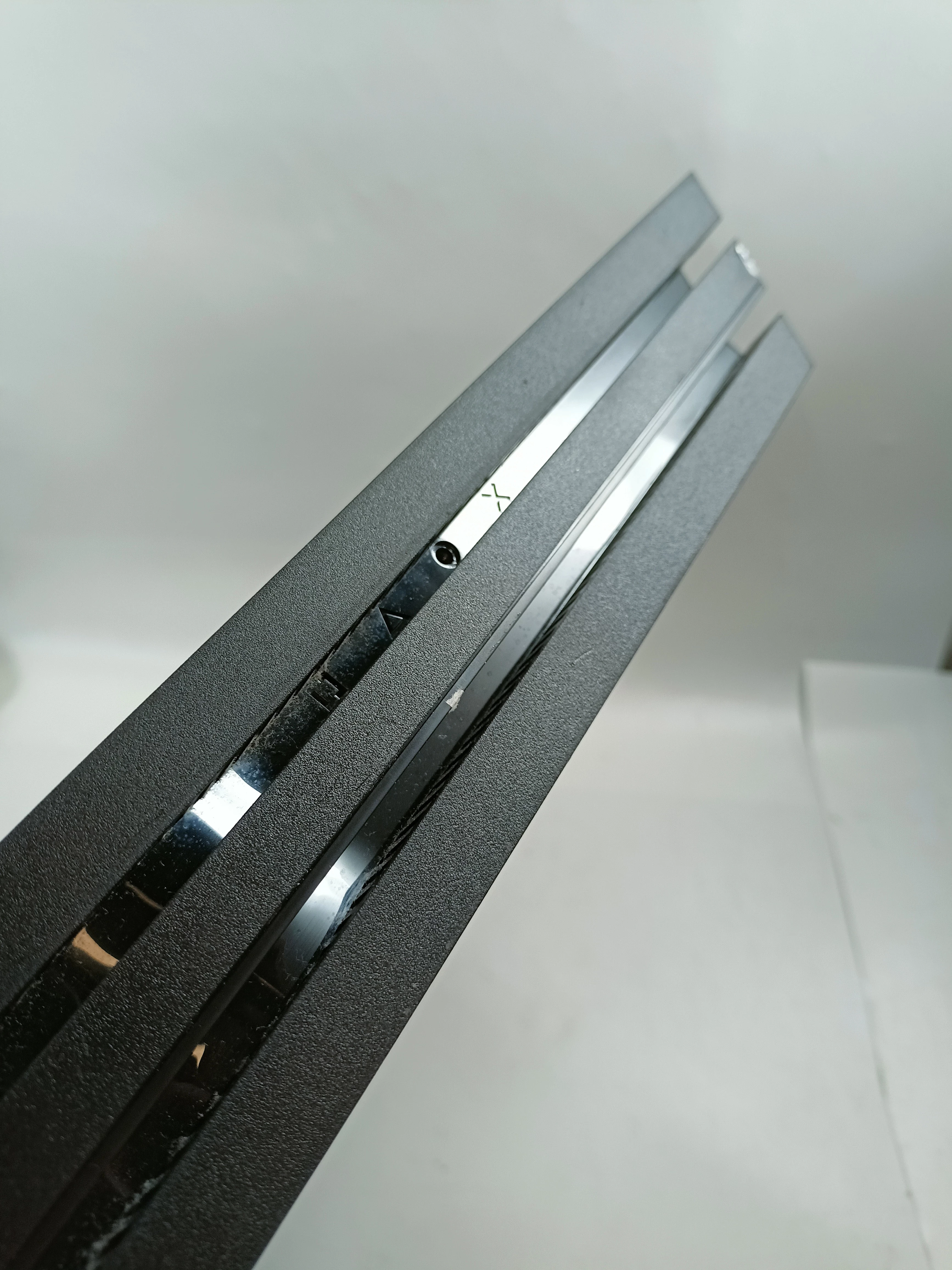 konsola-sony-ps4-pro-at-sprawdz-gry-w-zestawie-205998-225574