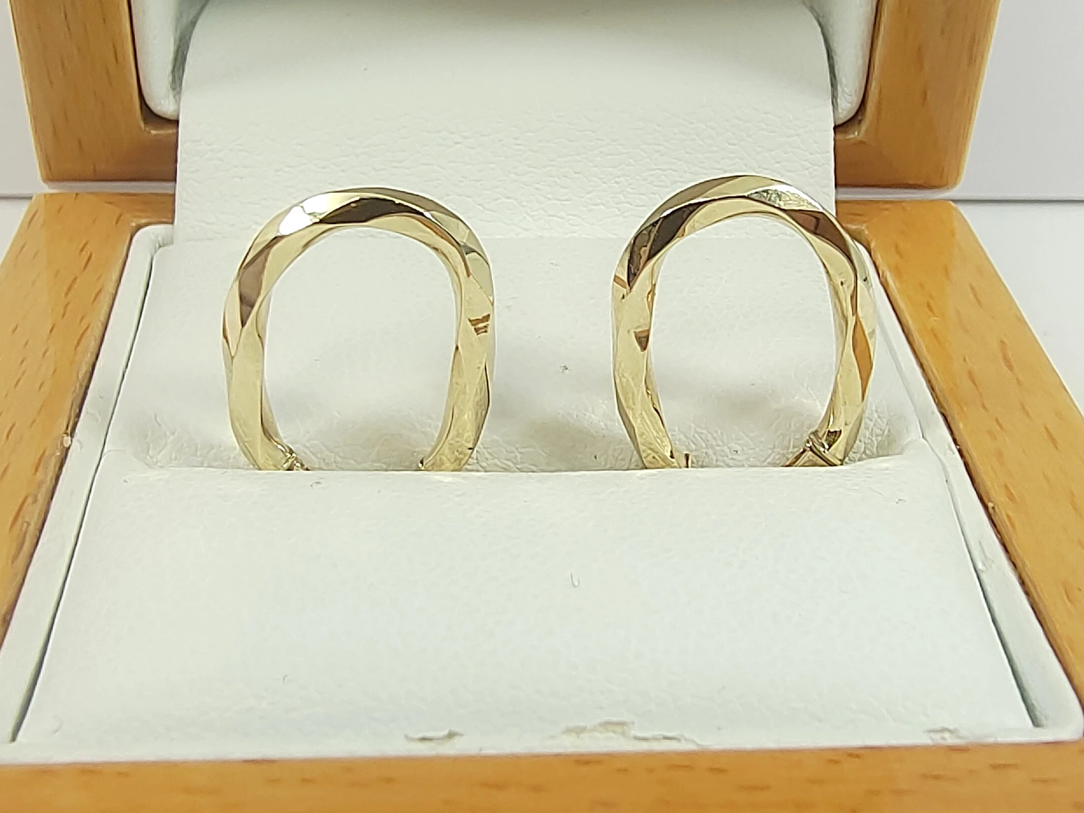 zlote-kolczyki-p375-108g-ean-gtin-5904873902261