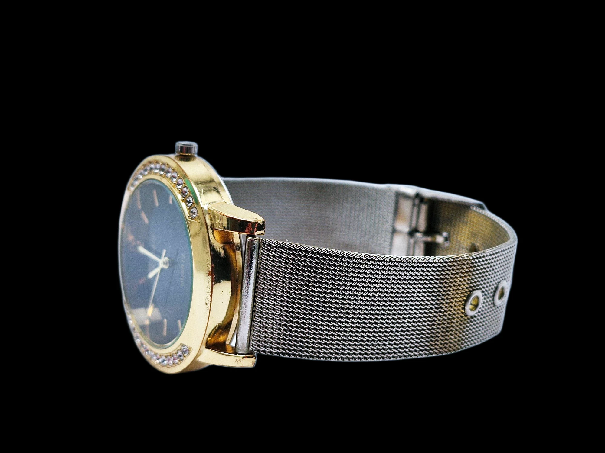 zegarek-damski-geneva-z-cyrkoniami-ean-gtin-8585061498529