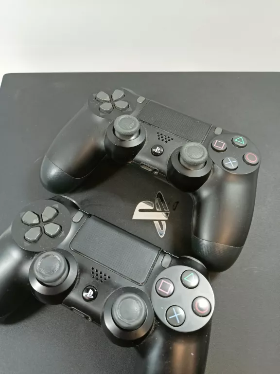 konsola-sony-ps4-pro-at-sprawdz-wersja-130590-3