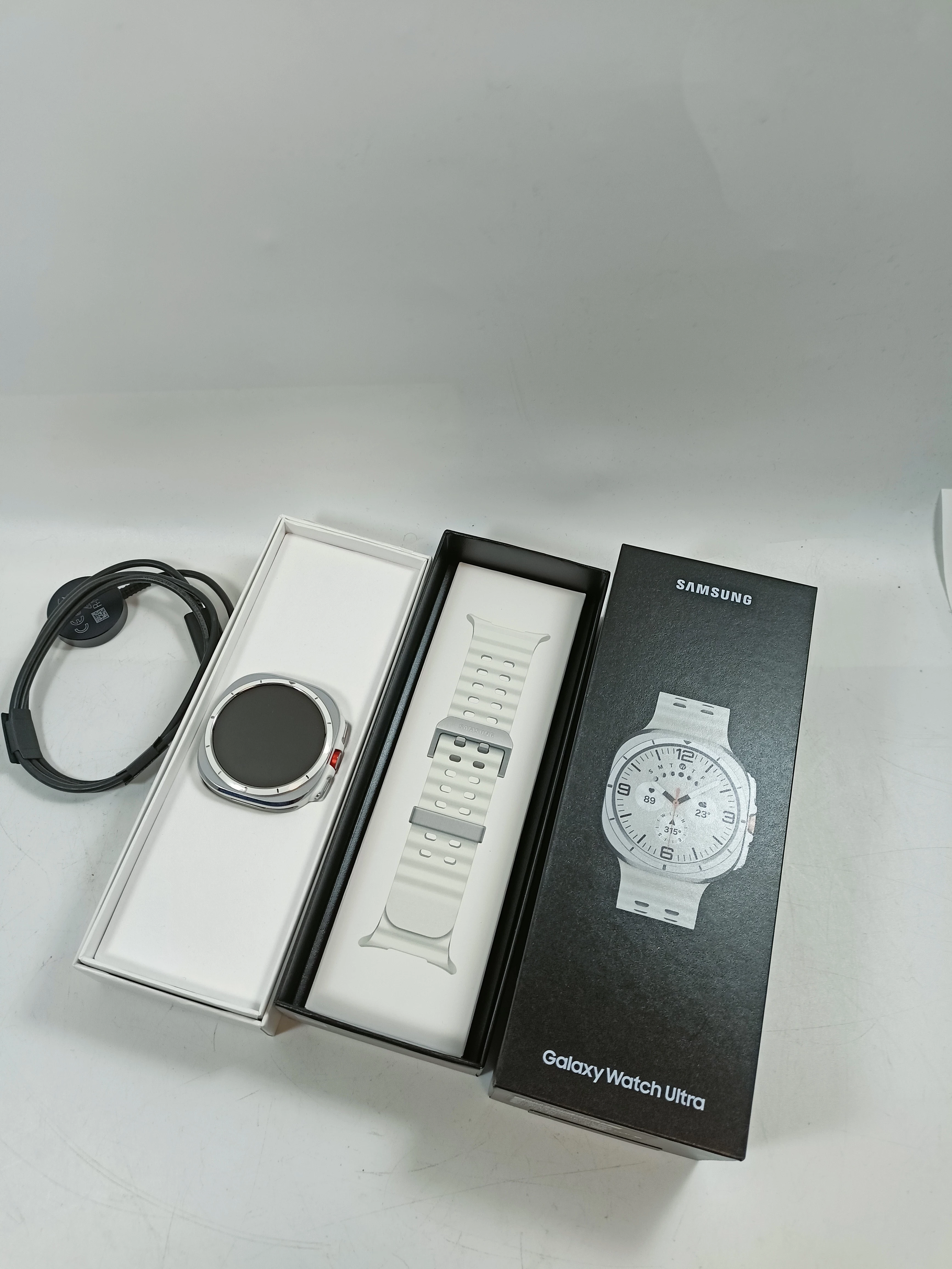 smartwatch-samsung-galaxy-watch-ultra-at-jak-nowy-wyszynskiego-24-tczew