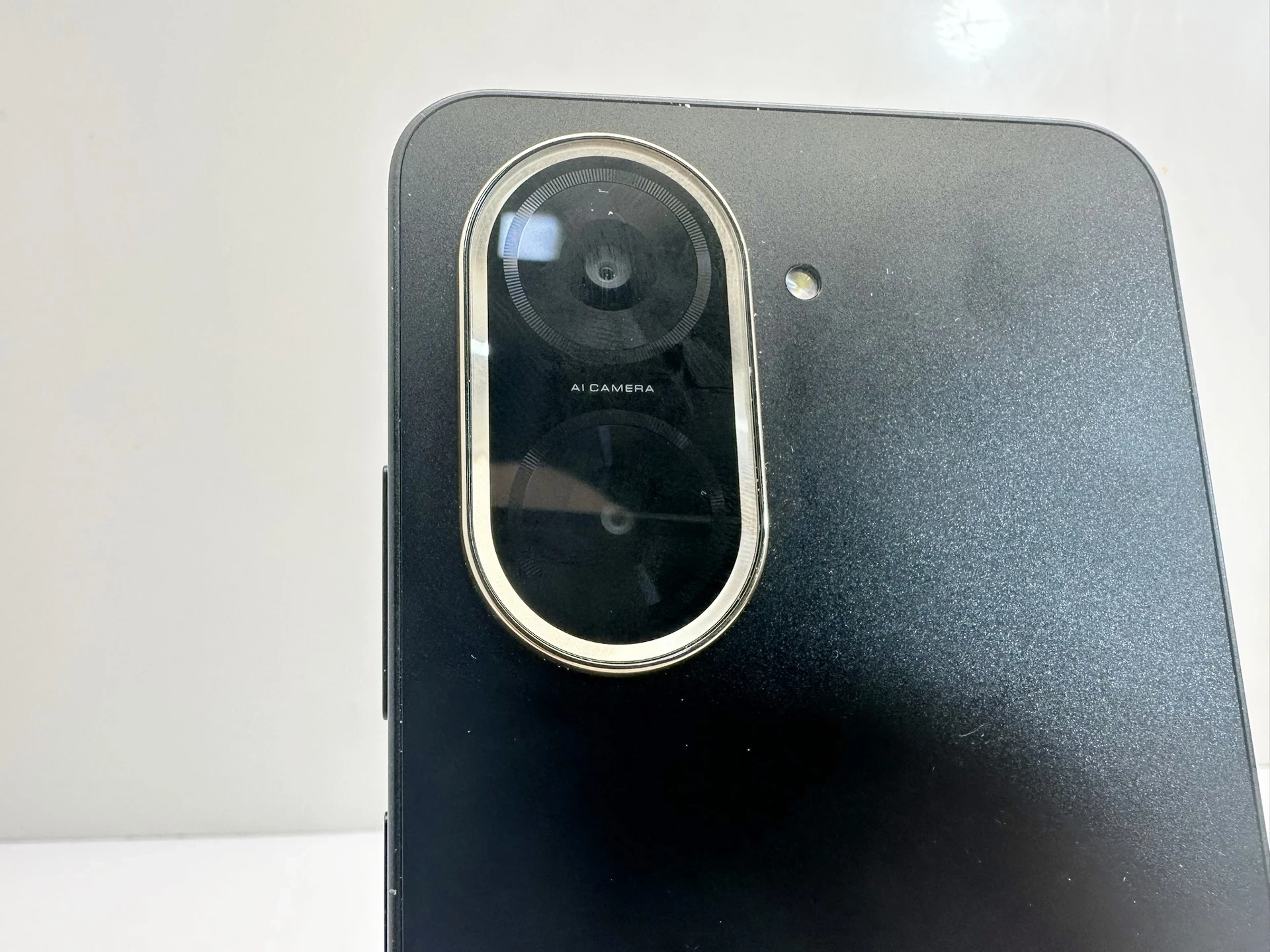 telefon-xiaomi-redmi-a5-364gb-komplet-pojemnosc-akumulatora-5200