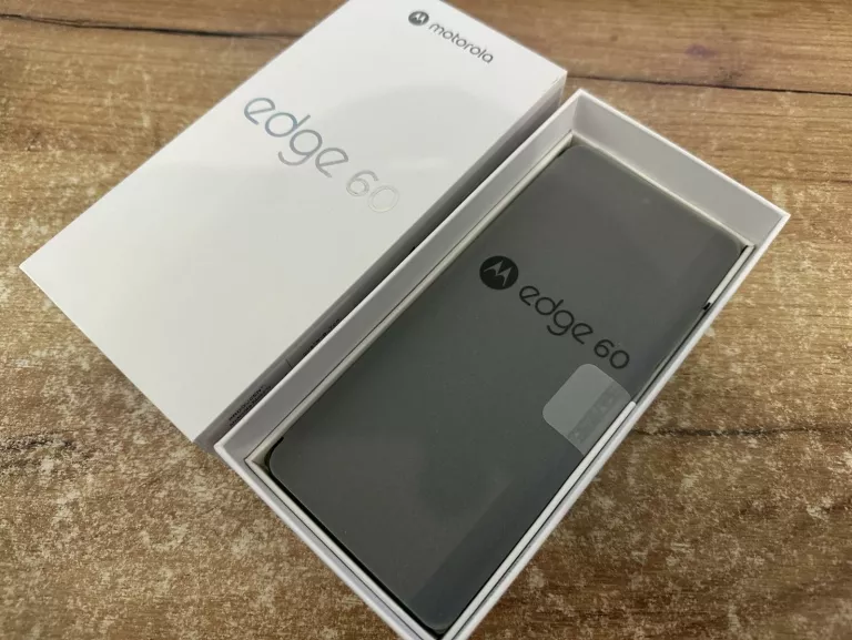 moto-edge-60-komplet-plus-ean-gtin-0840023287213