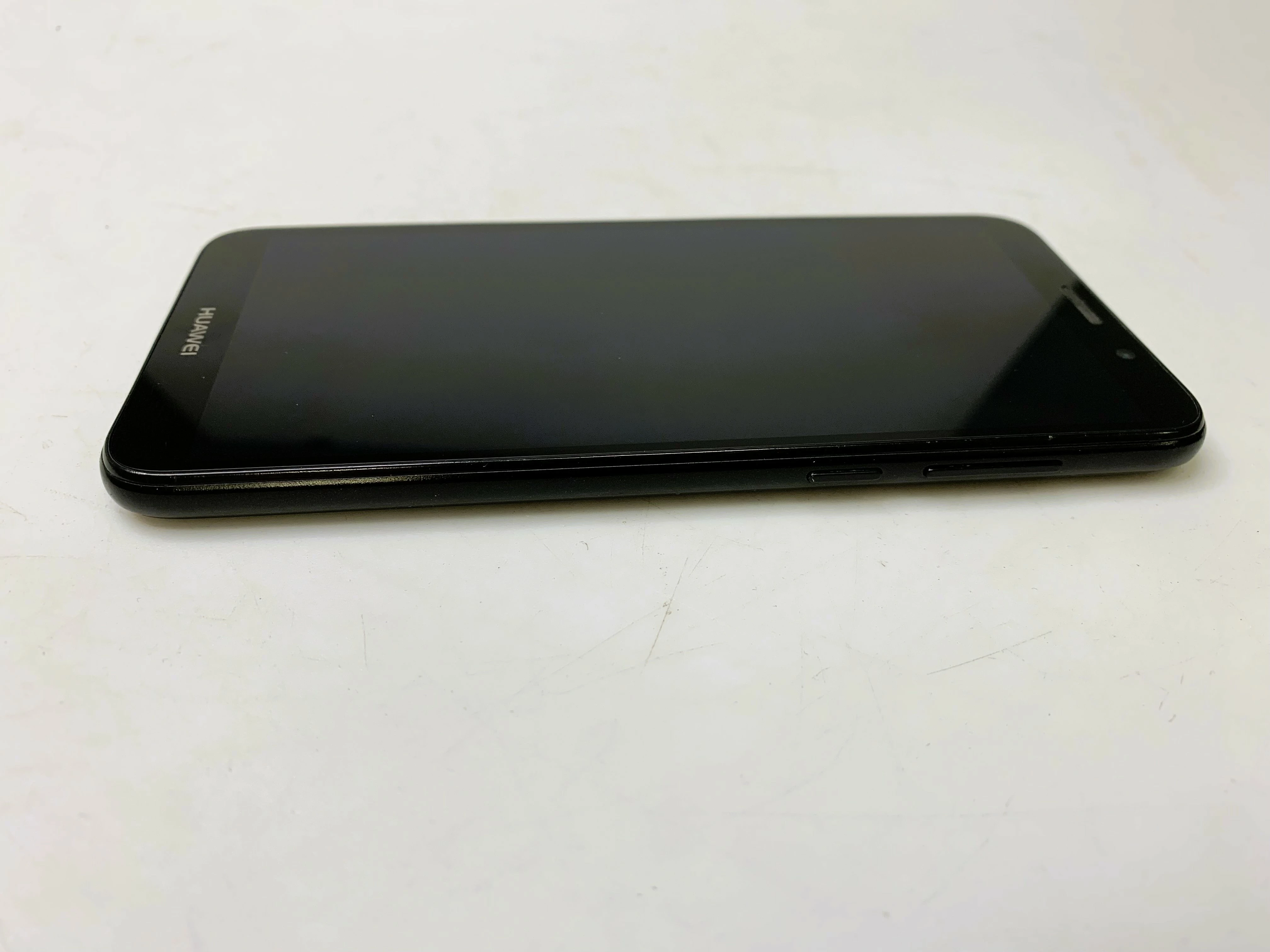 telefon-huawei-y5-2018-216gb-ean-gtin-5903932822618