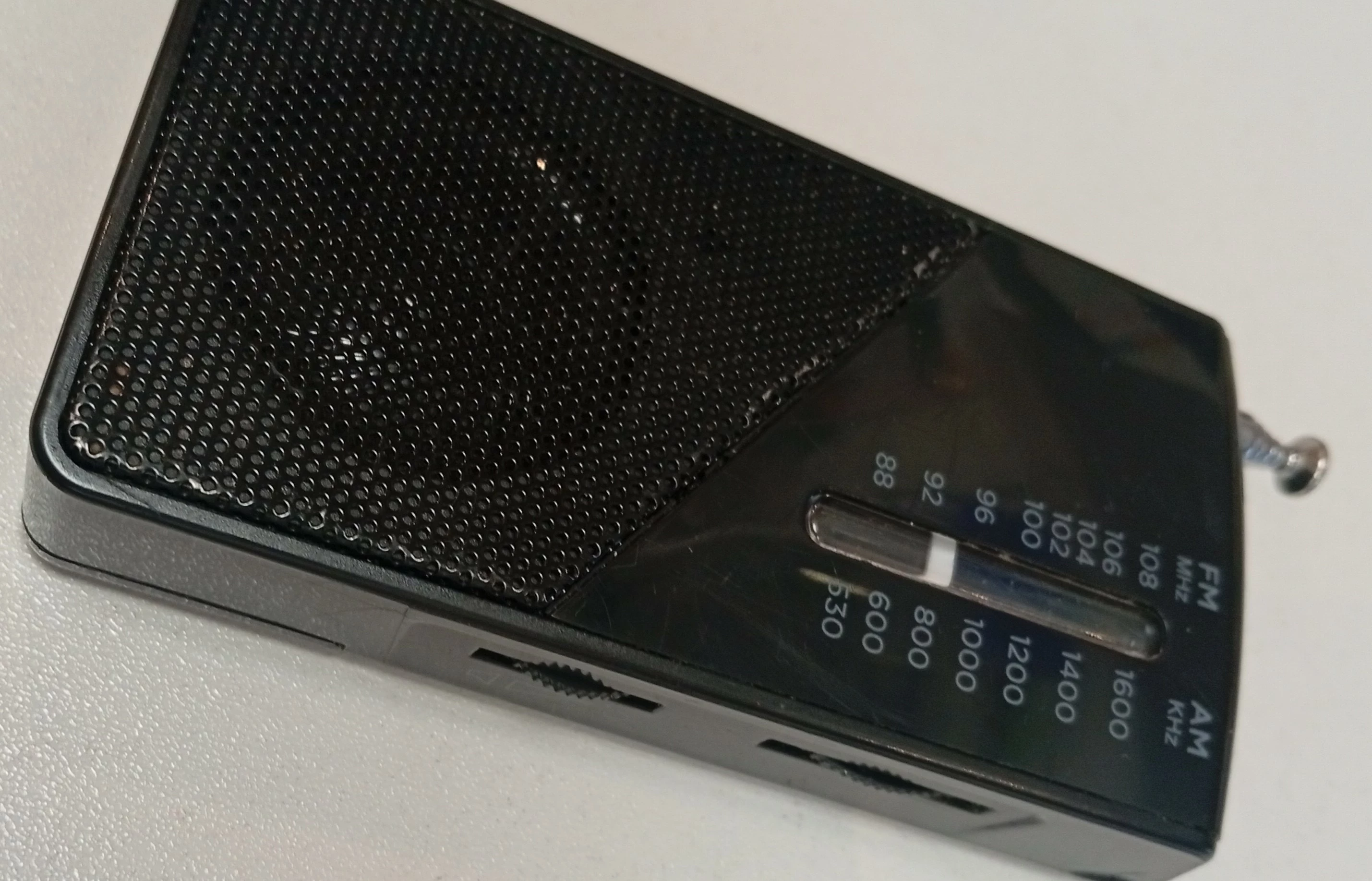 radio-kieszonkowe-auchan-stan-11323-2