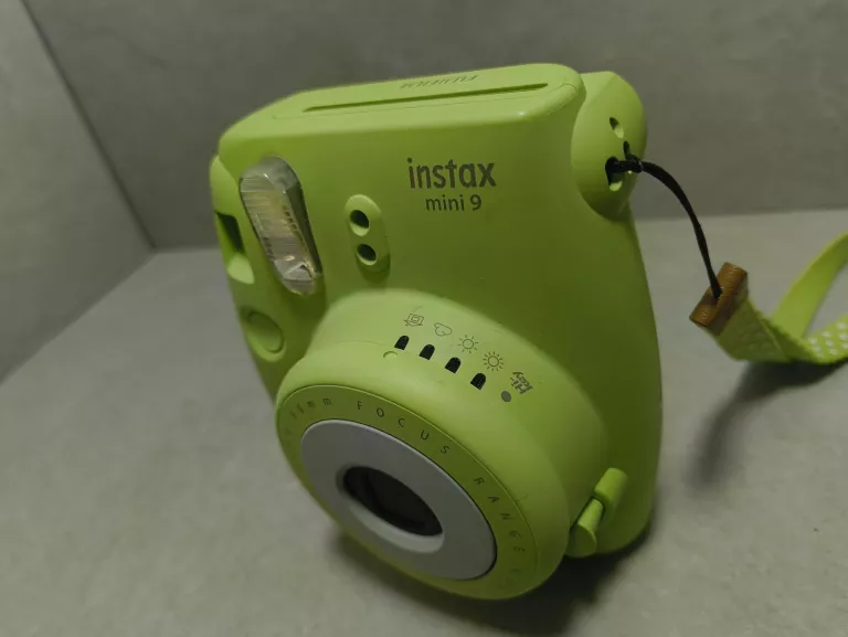 aparat-natychmiastowy-instax-mini-9-marka-248811-1950970