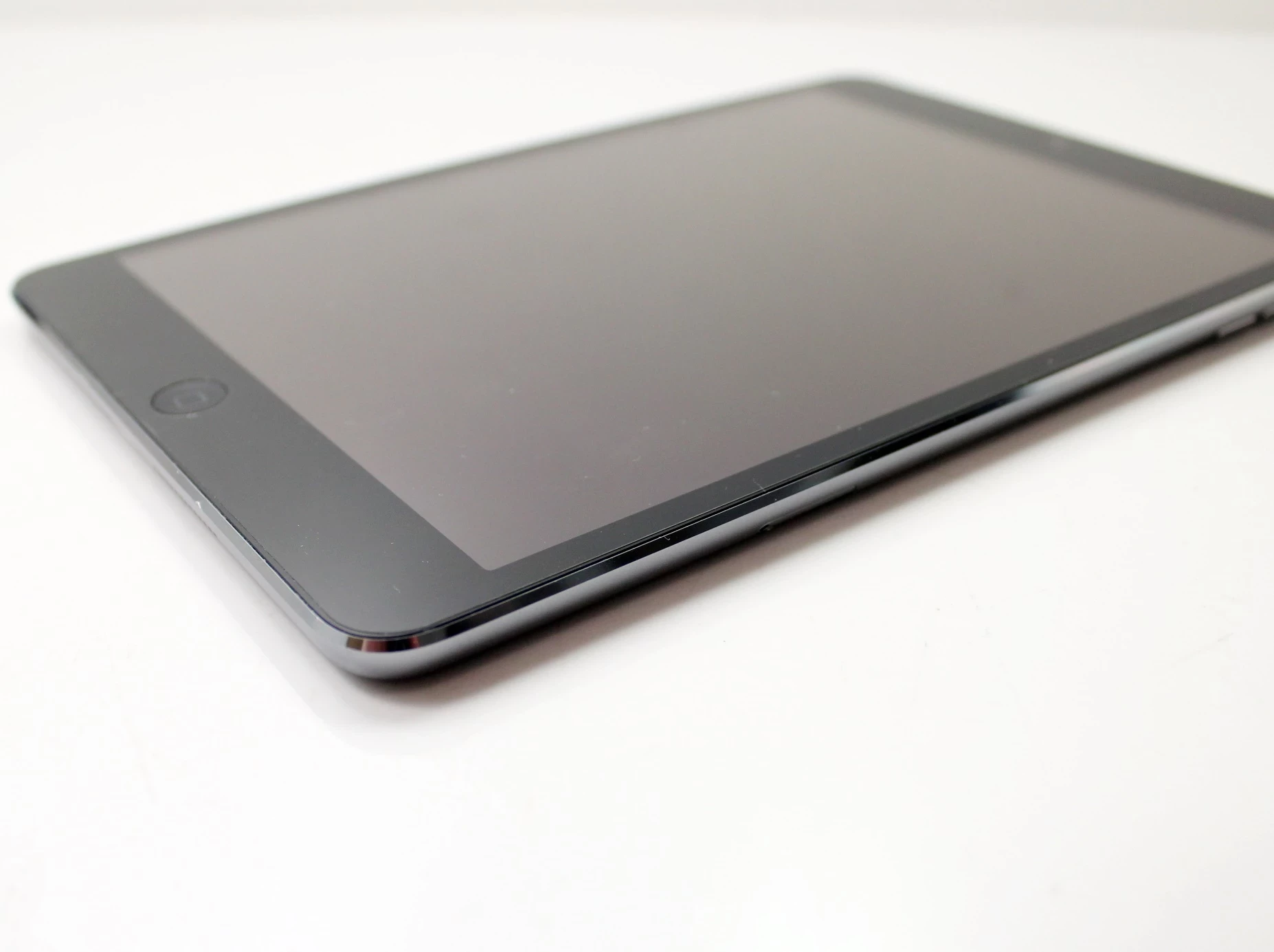 apple-ipad-mini-2-a1490-16gb-stan-11323-2