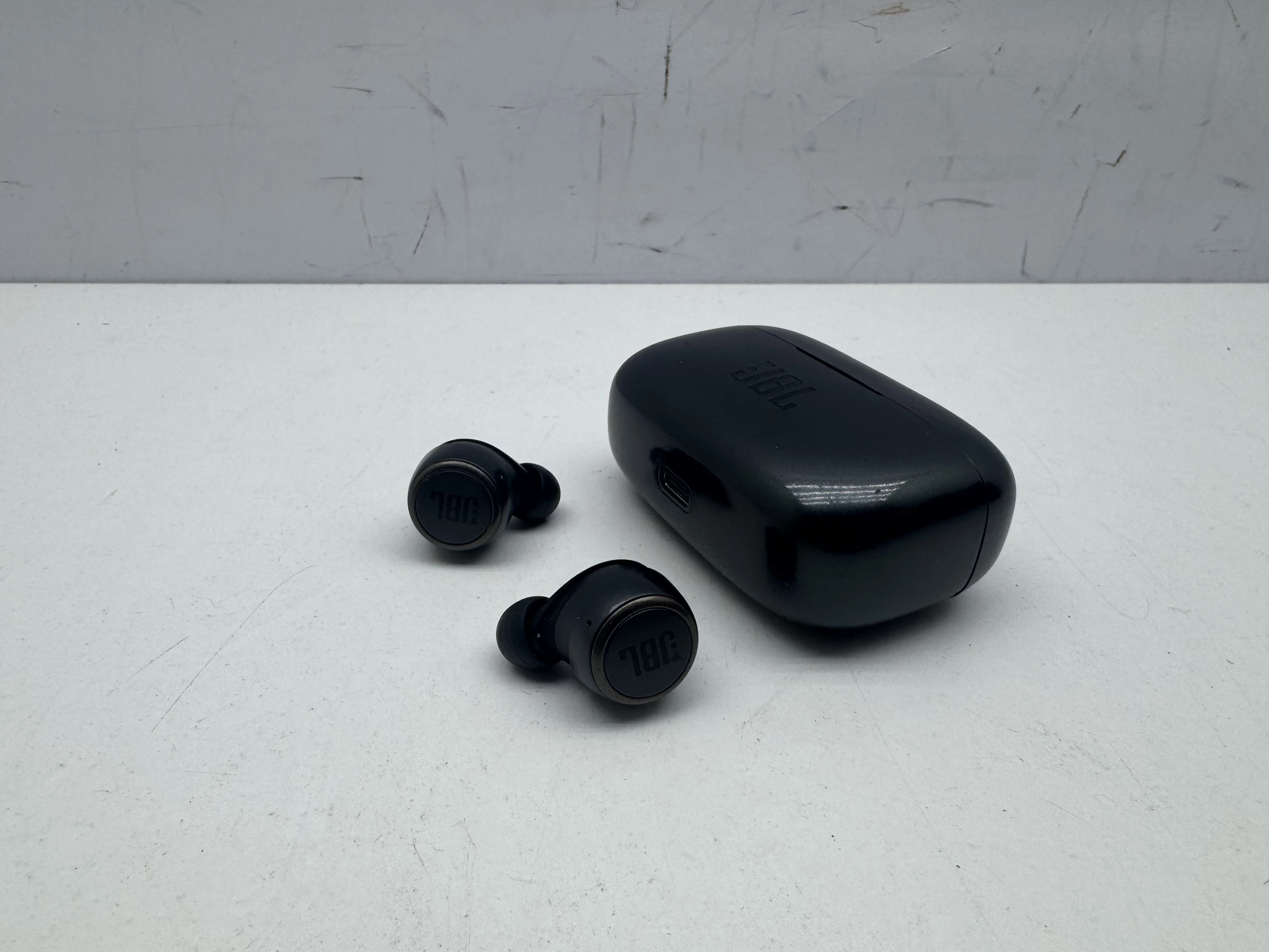 sluchawki-bezprzewodowe-dokanalowe-jbl-live-300-tws-ean-gtin-008054570050