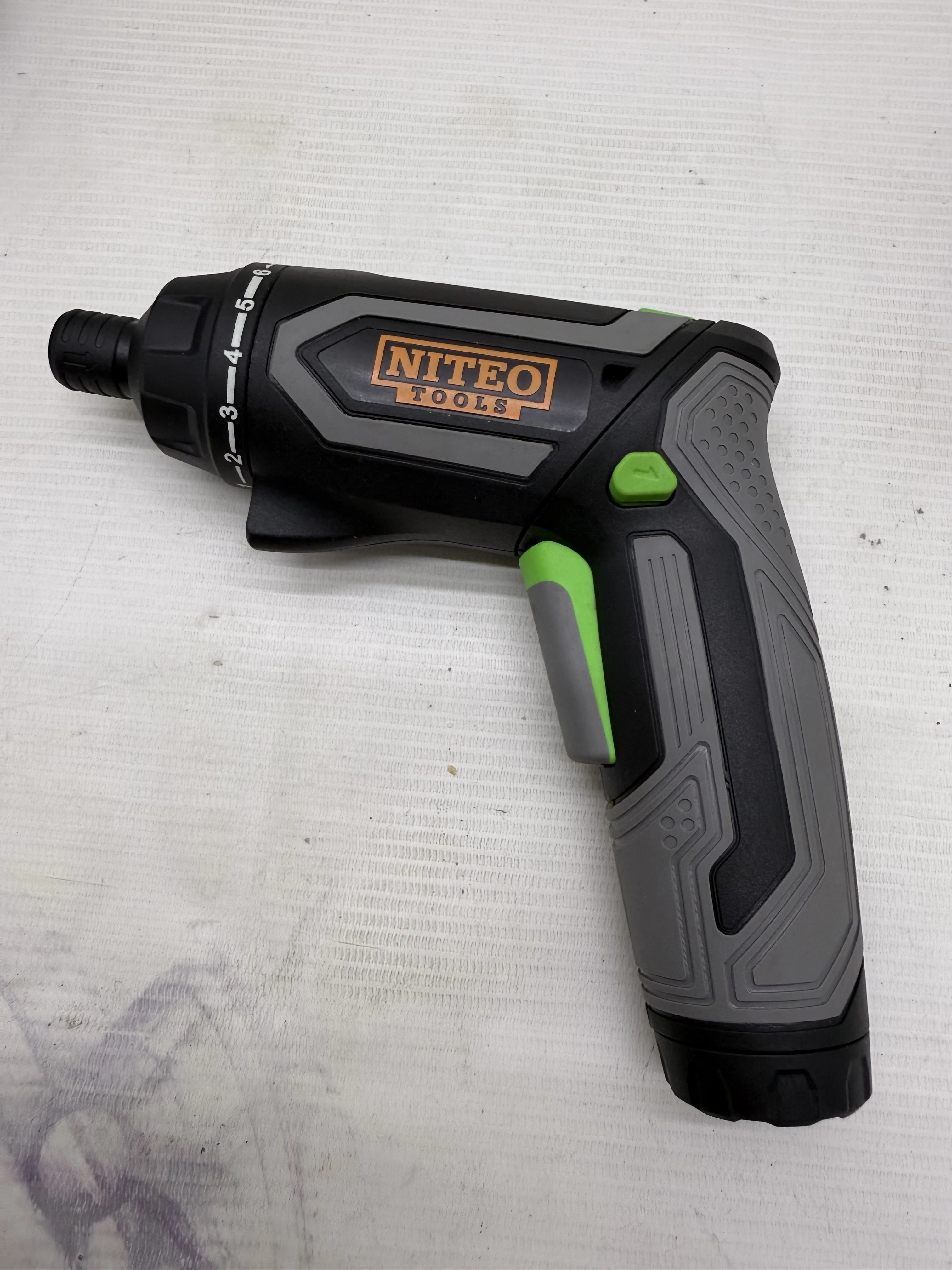 wkretarka-niteo-tools-36v-komplet-stan-11323-2