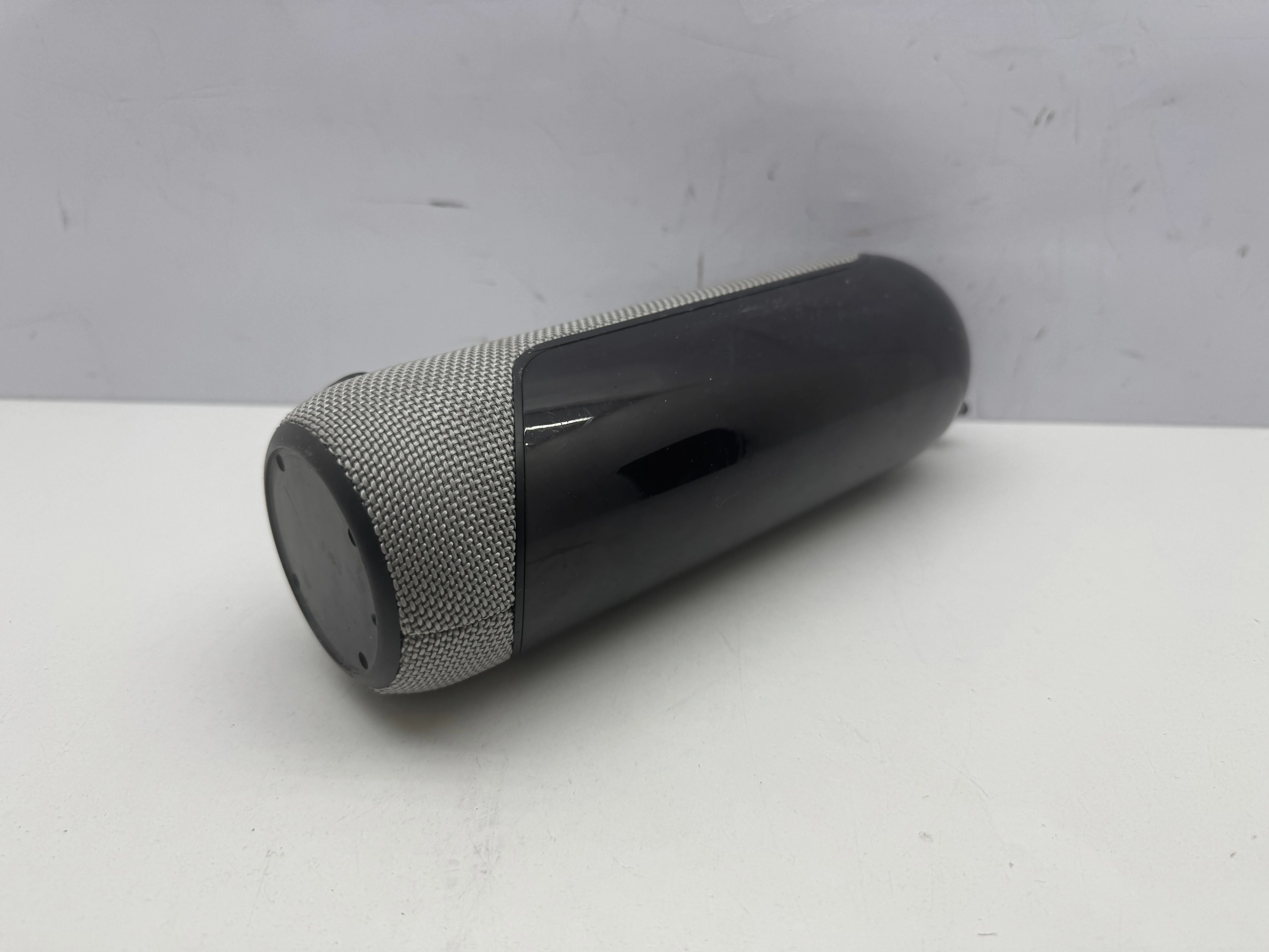 glosnik-przenosny-tuba-stan-11323-2