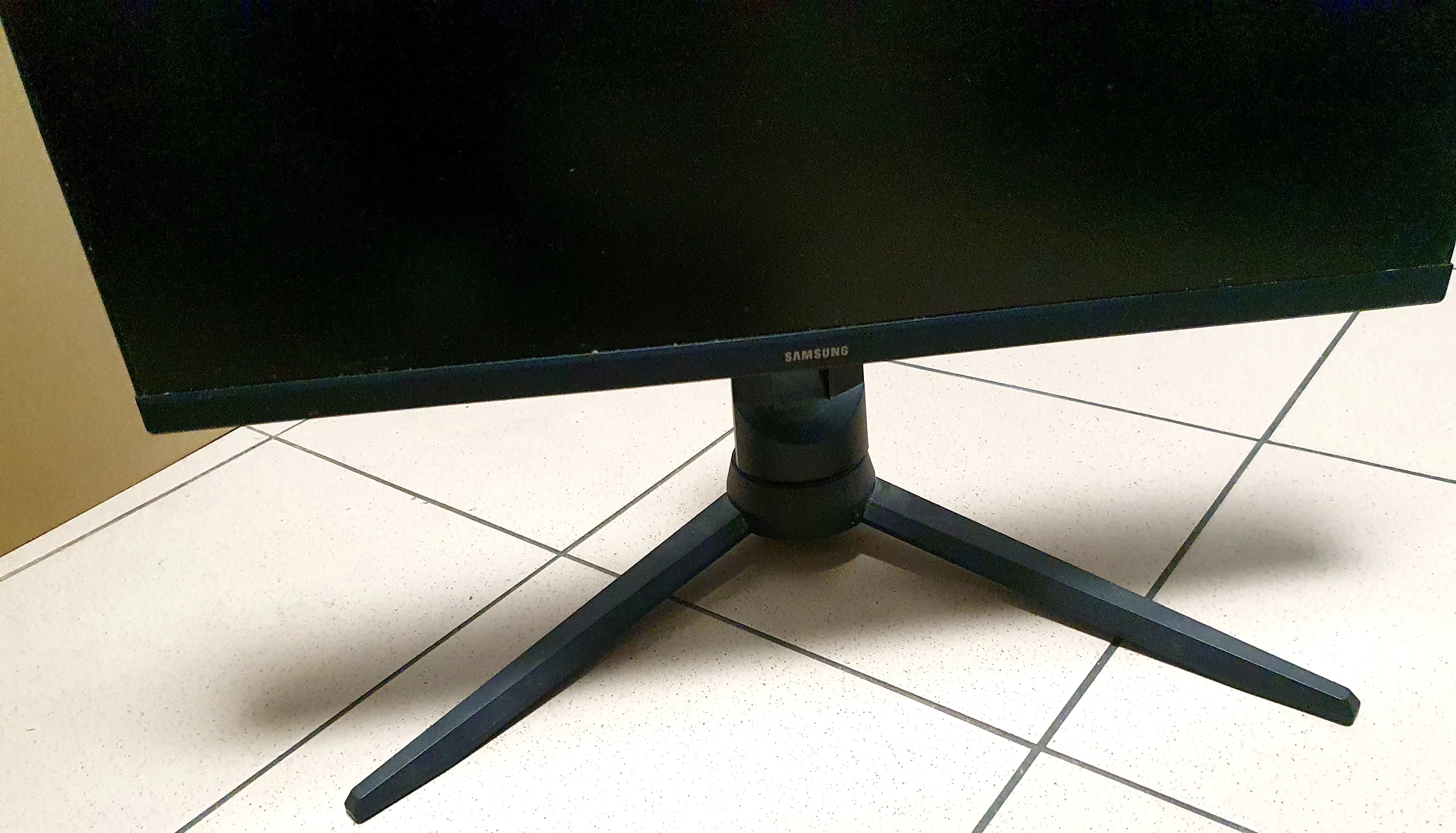 monitor-samsung-odyssey-g3-lf24g33tfwuxen-24-1920-x-1080-144hz-1ms-stan-11323-2