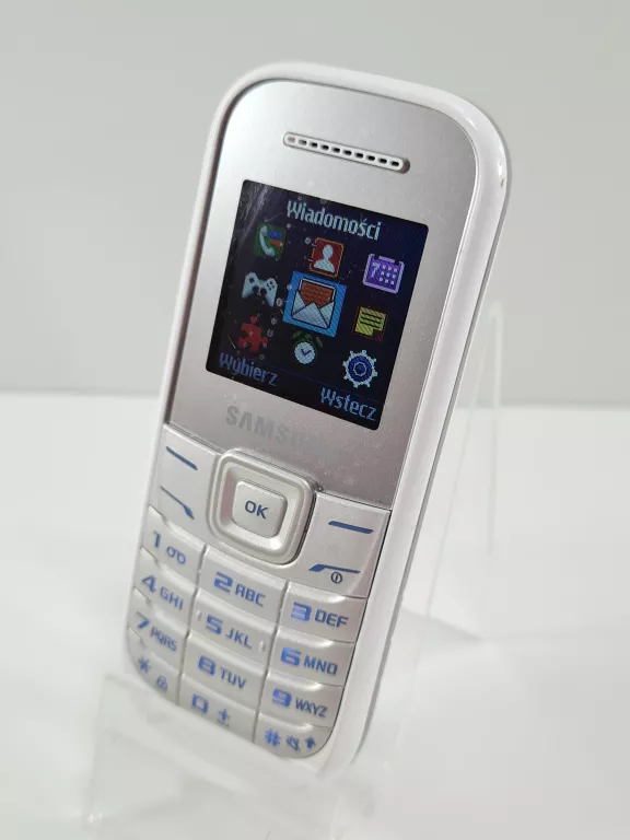 telefon-samsung-gt-e1200-bez-simlocka-srebrny-ean-gtin-8806085191082