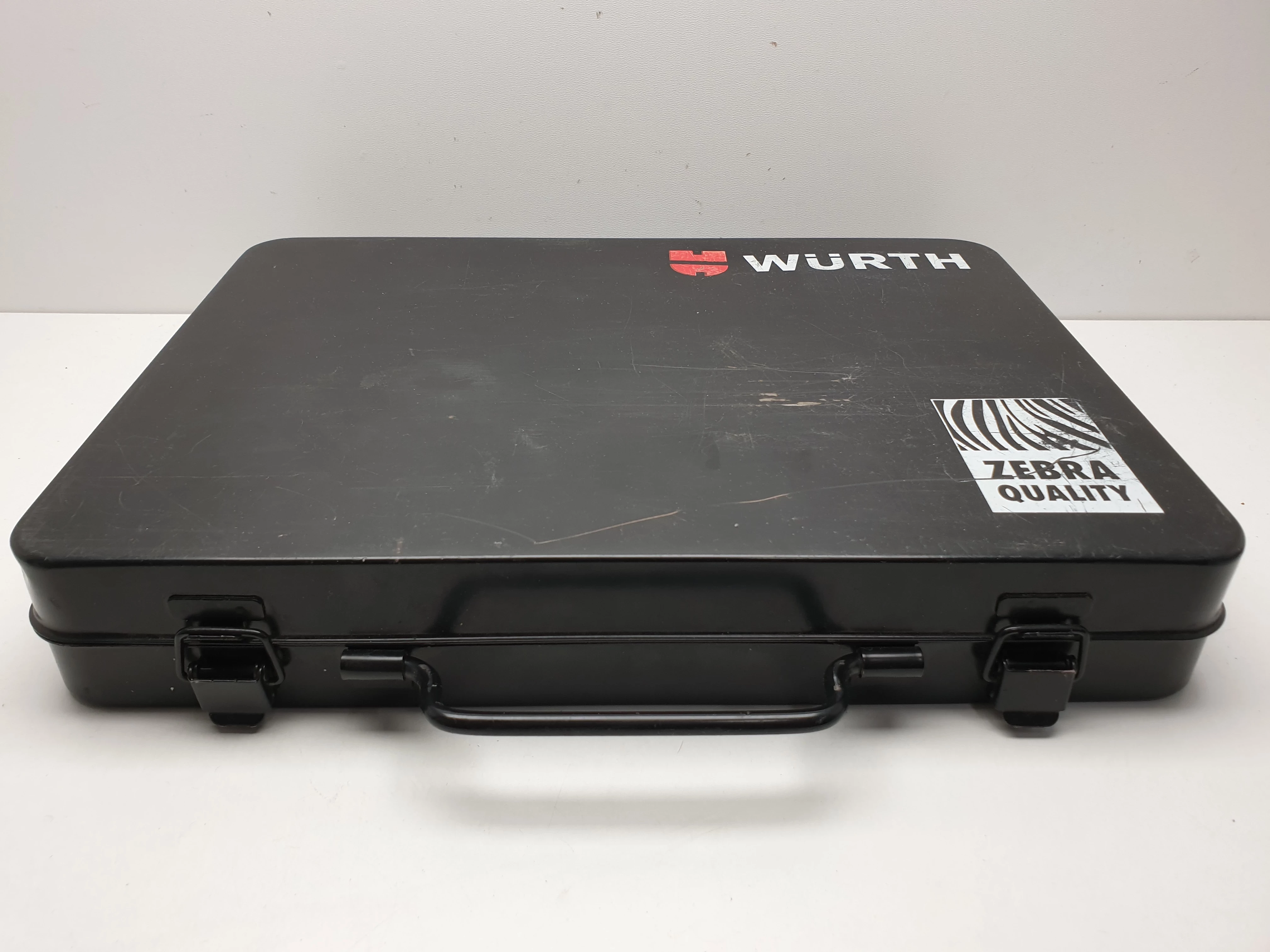 zestaw-narzedziowy-wurth-zebra-59-elementow-metalowa-walizka-liczba-elementow-w-zestawie-59