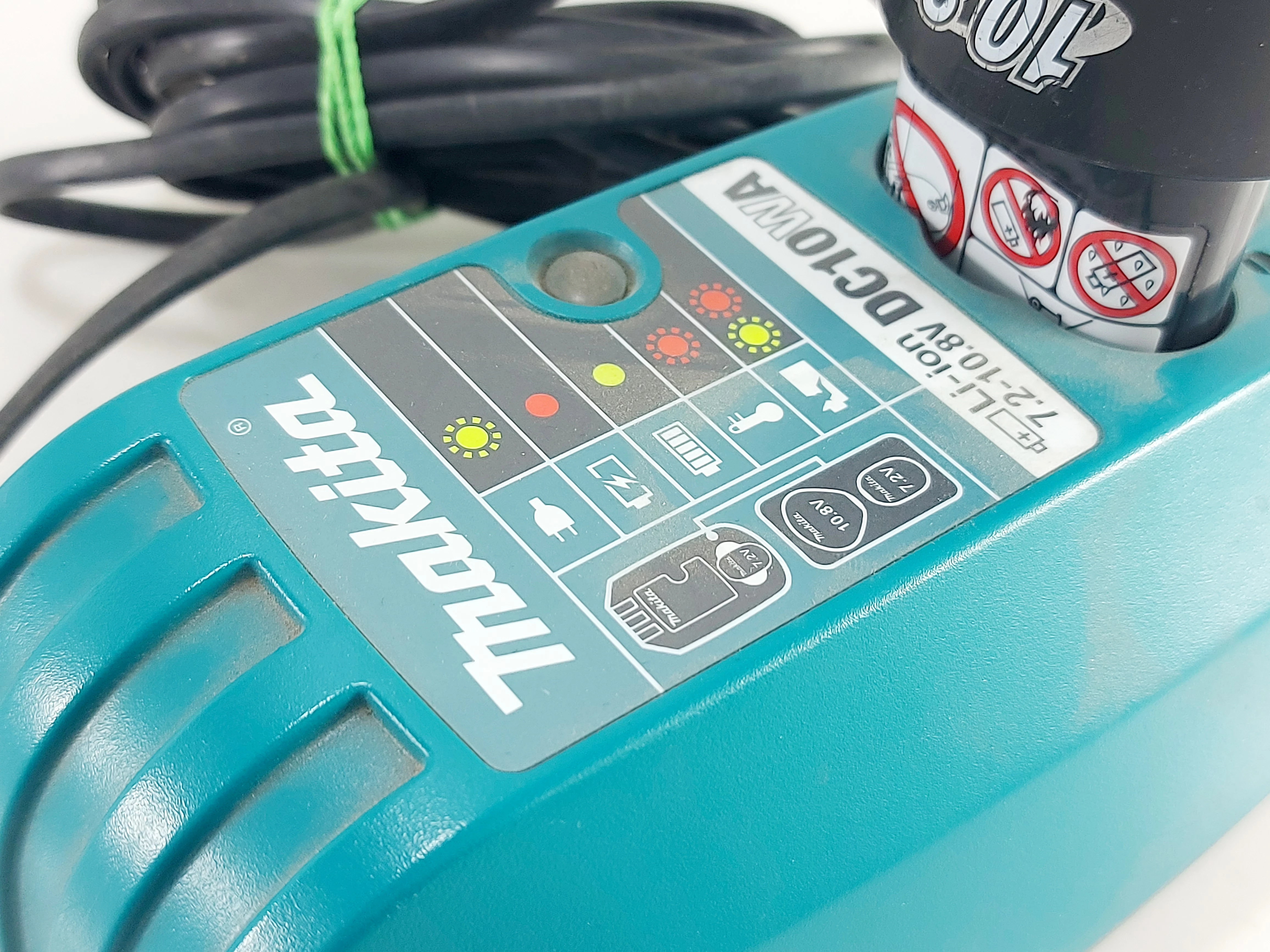 ladowarka-makita-dc10a-bateria-makita-bl1013-kod-producenta-dc10wa