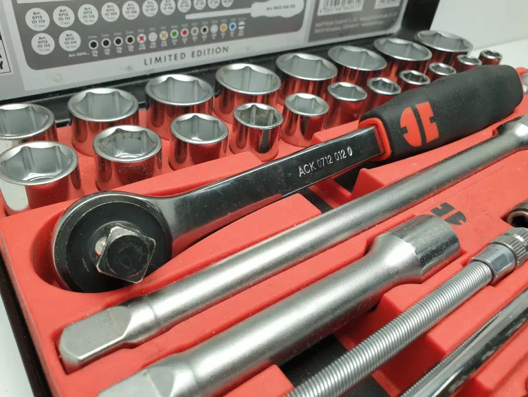 zestaw-narzedziowy-wurth-zebra-59-elementow-metalowa-walizka-stan-opakowania-229205-340245