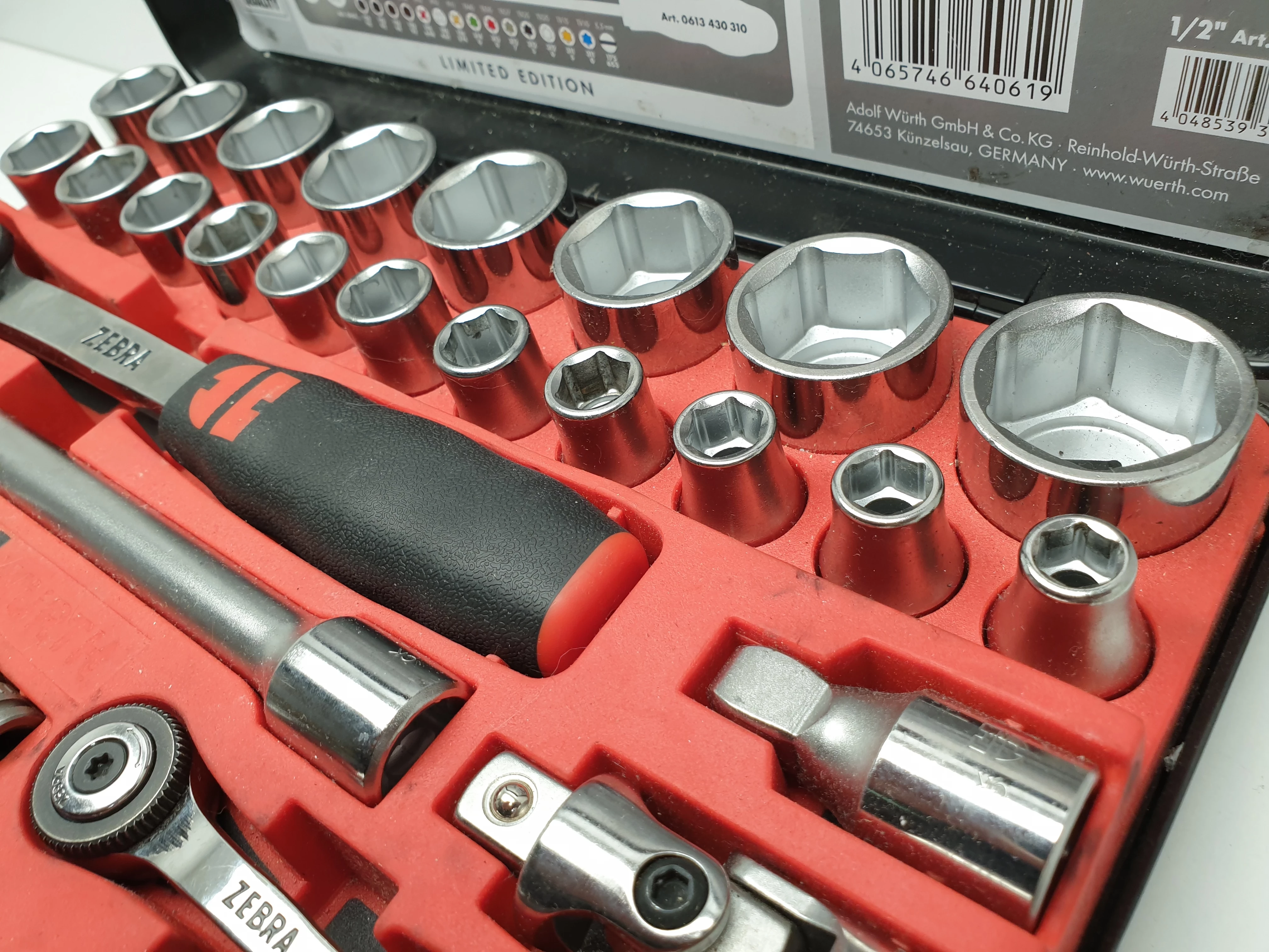 zestaw-narzedziowy-wurth-zebra-59-elementow-metalowa-walizka-ean-gtin-4050382118073