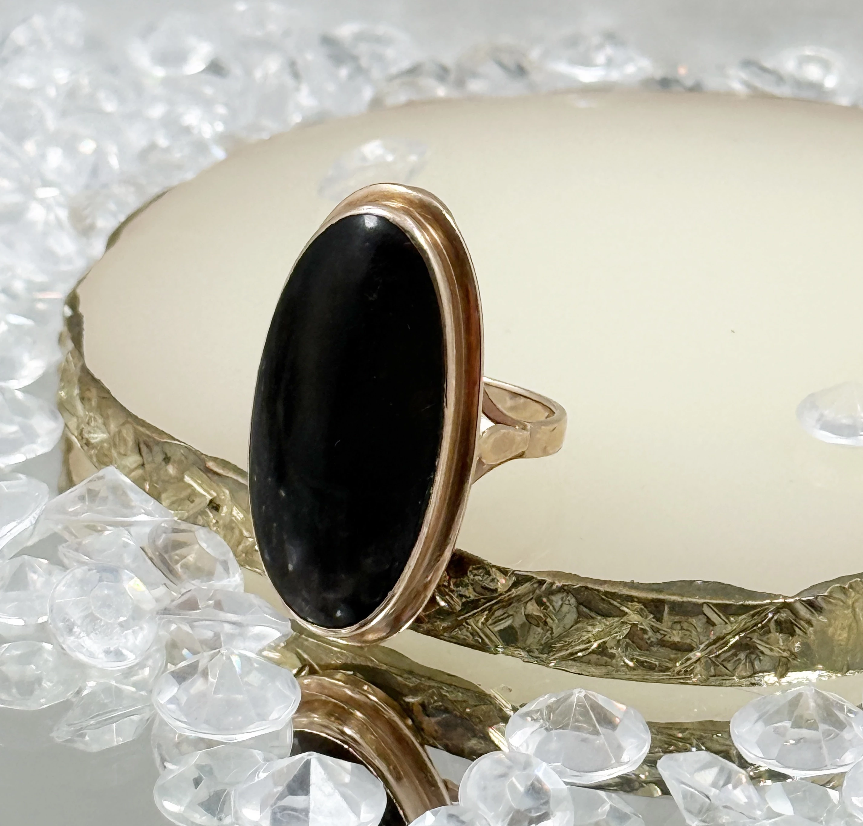 retro-zloty-pierscionek-z-duzym-oczkiem-14-karatow-r13-stan-11323-2