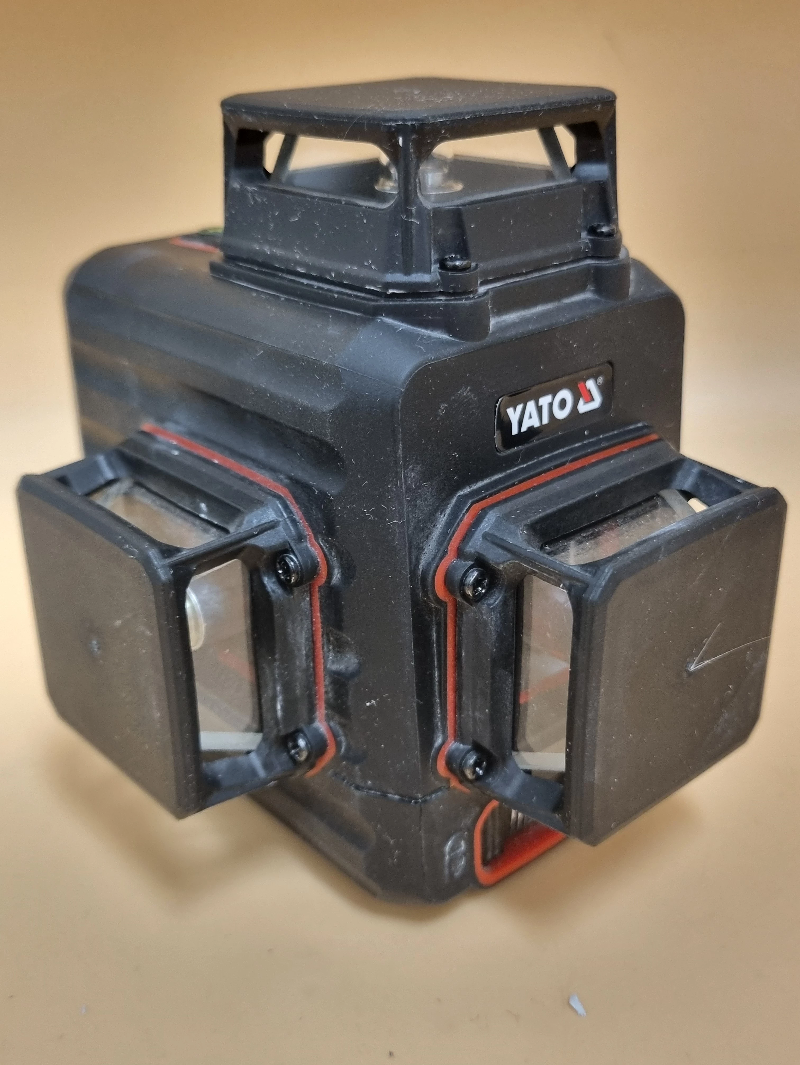 laser-krzyzowy-yato-yt30436-stan-11323-2