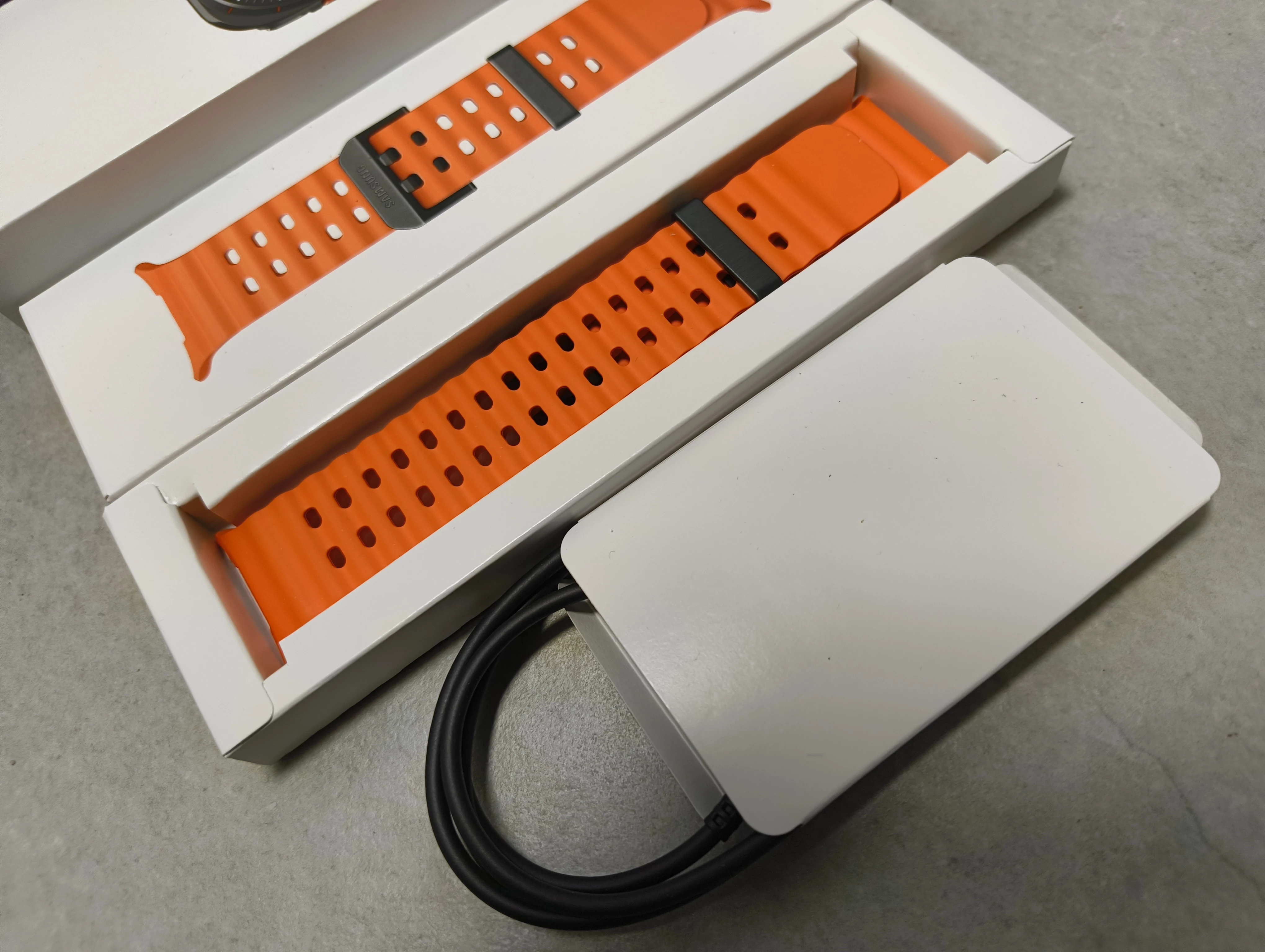 samsung-galaxy-watch-ultra-l705f-2025-igla-ean-gtin-8806097625377