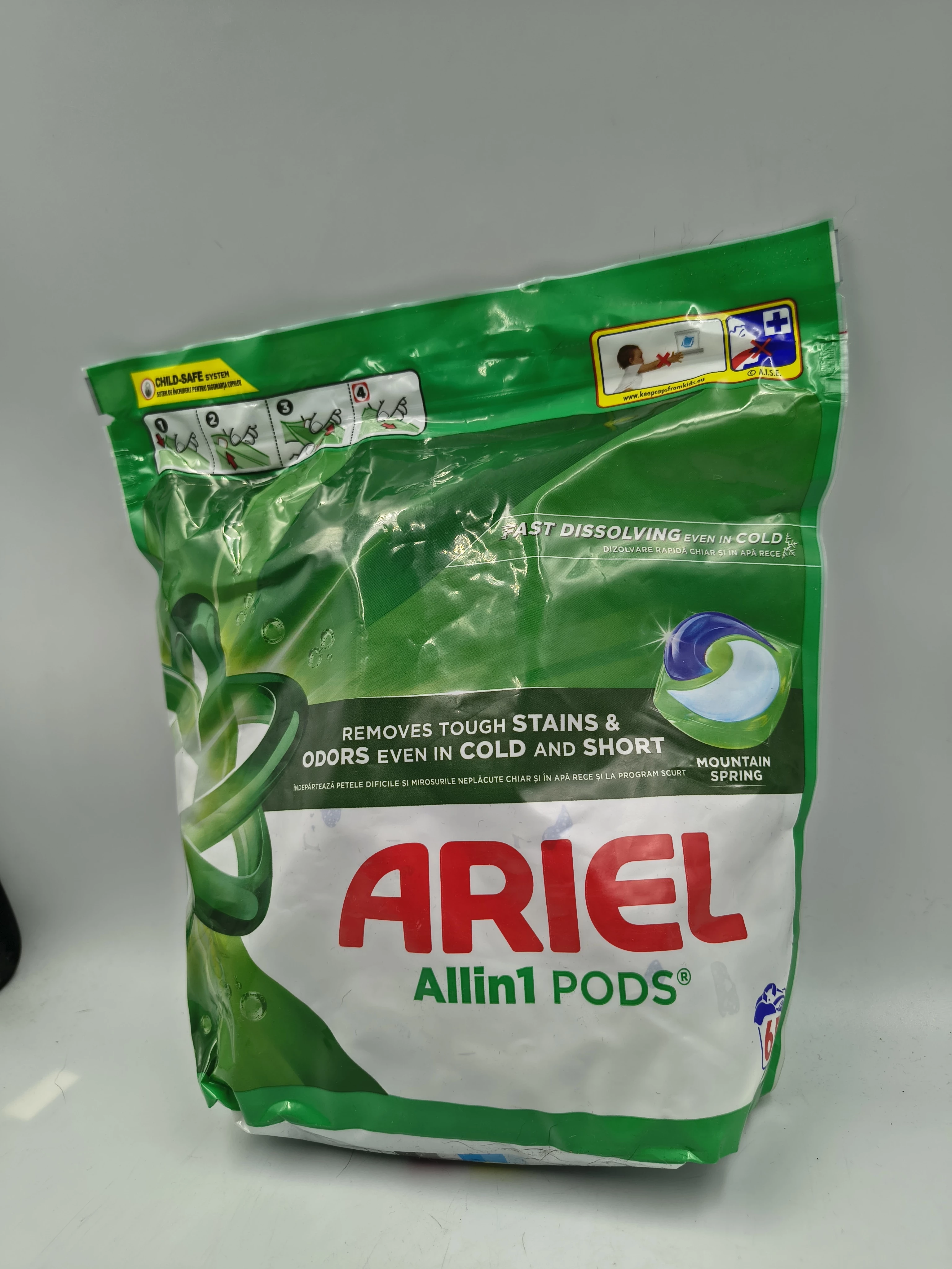 kapsulki-do-prania-ariel-65szt-color-chopina-2-katowice