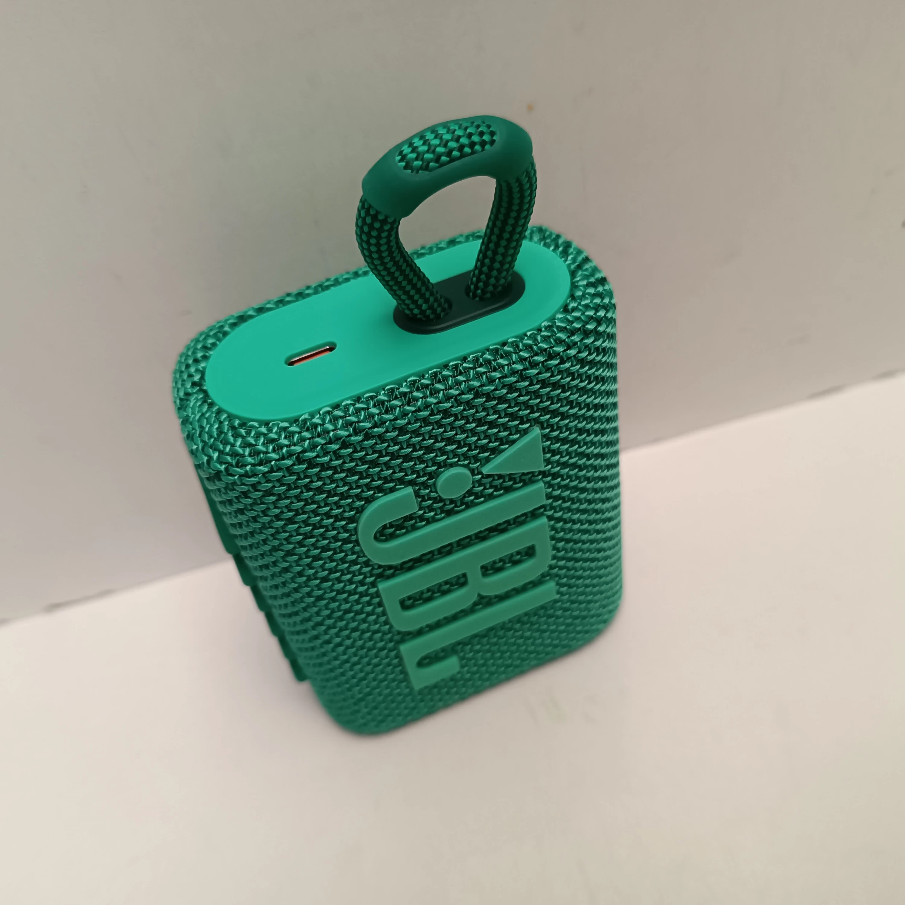 glosnik-jbl-go-3-5-stan-11323-2