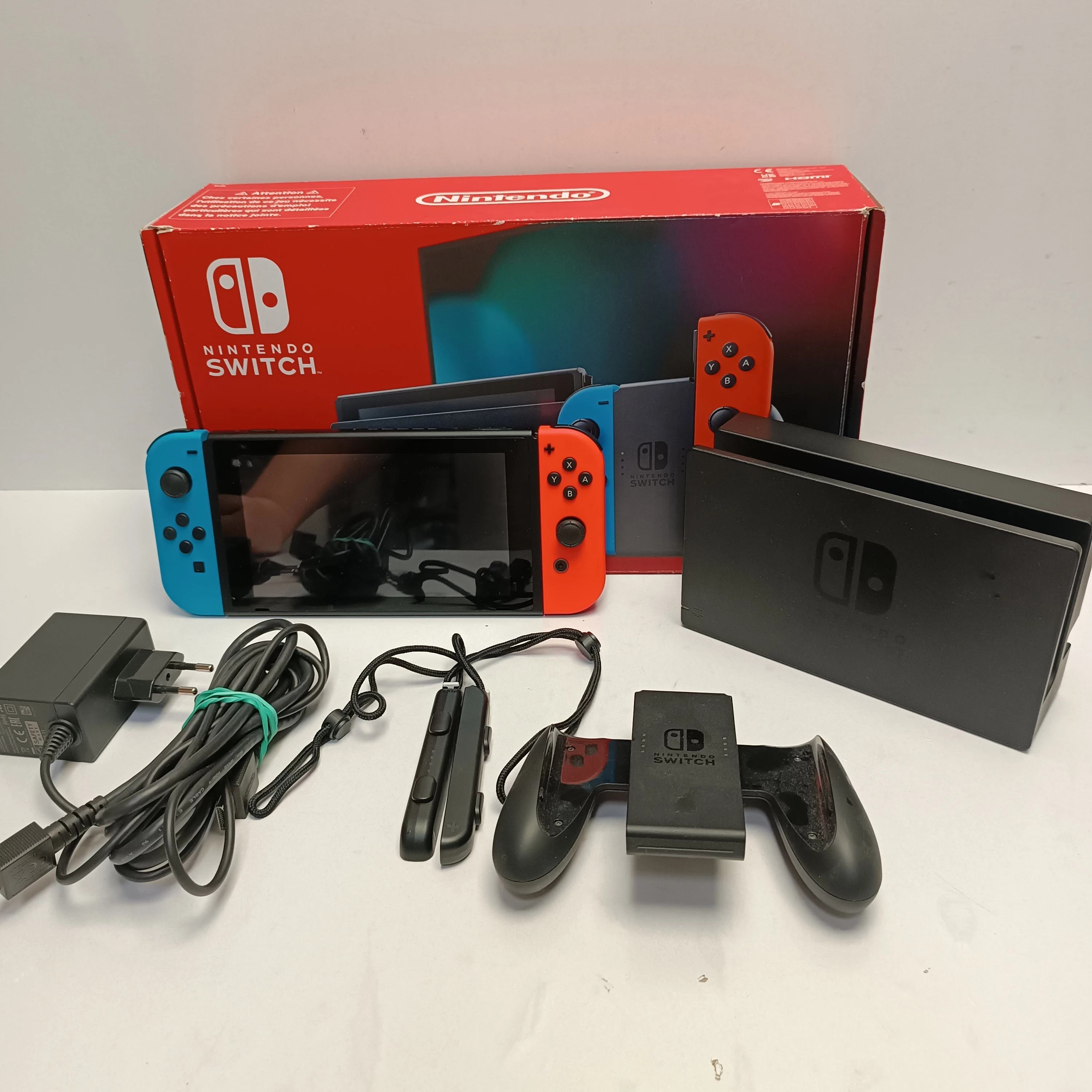 konsola-nintendo-switch-hac-001-ean-gtin-045496452629