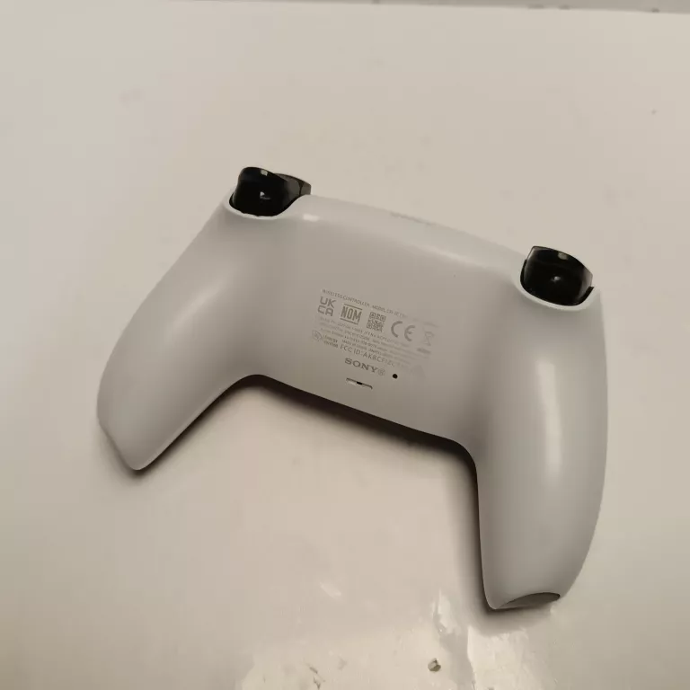 pad-do-ps5-sony-cfi-zct1w-kompatybilne-platformy-210650-1712201