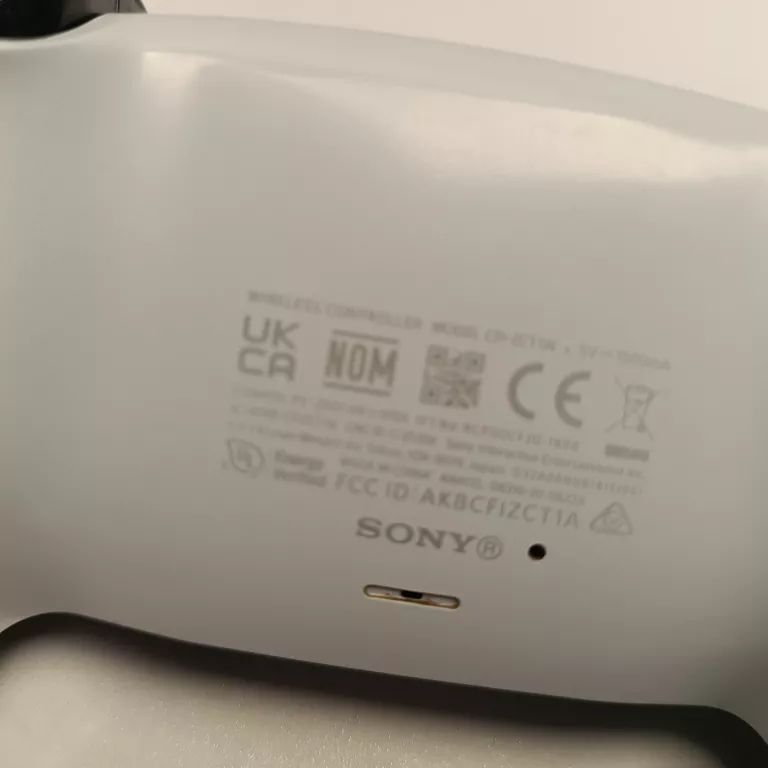 pad-do-ps5-sony-cfi-zct1w-pochodzenie-210658-243446