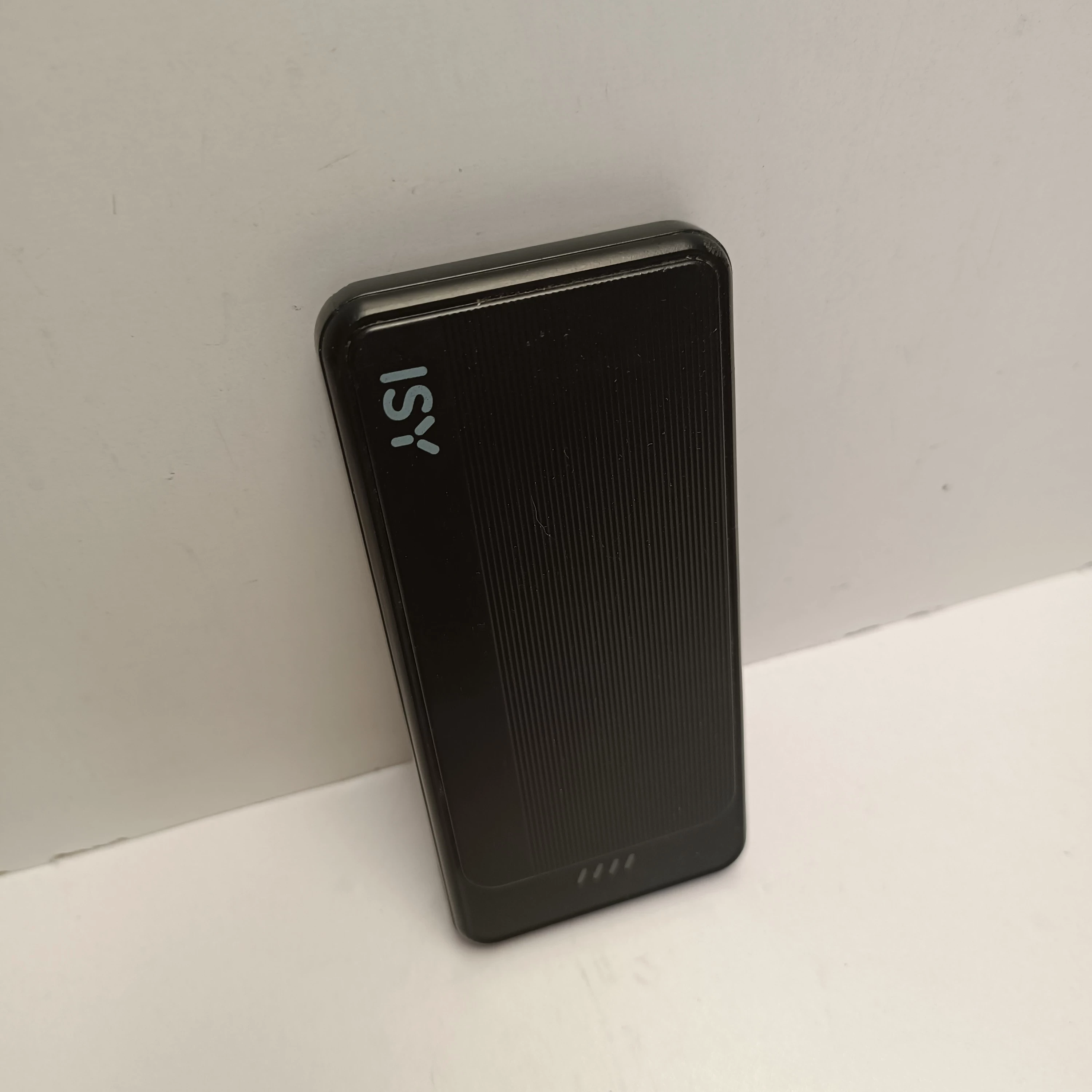 powerbank-isy-10000mah-stan-11323-2