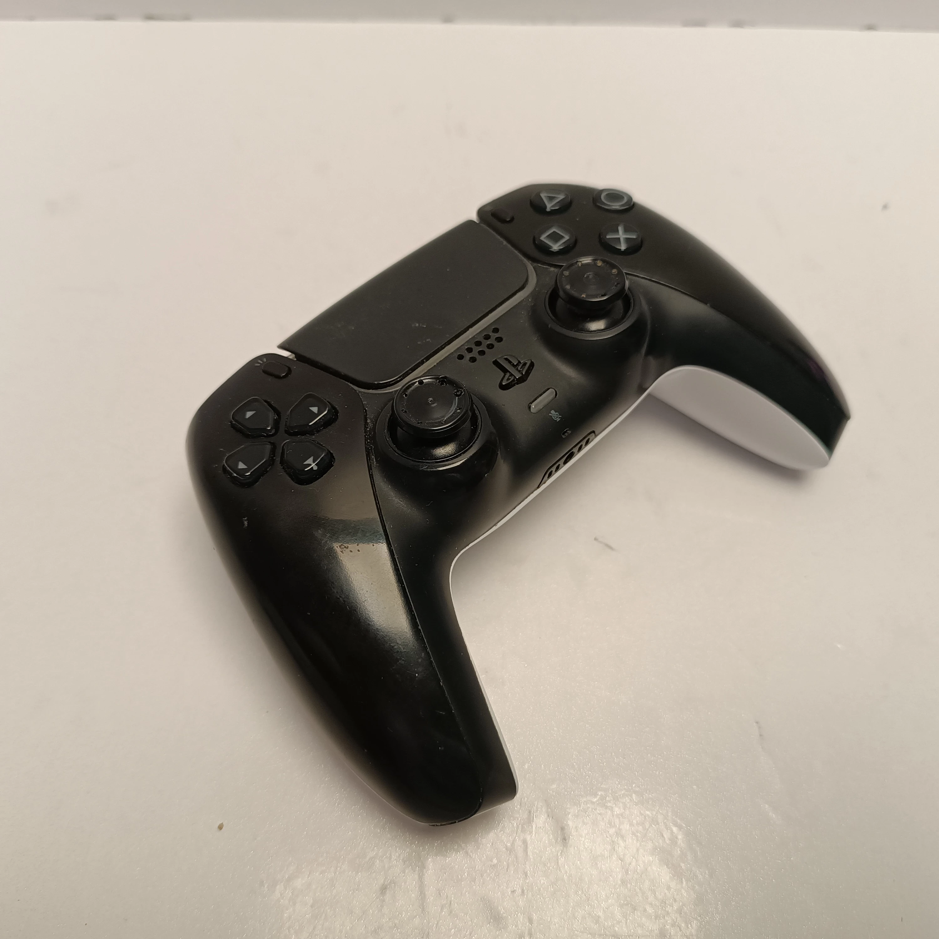 pad-do-ps5-sony-cfi-zct1w-komunikacja-bezprzewodowa-210670-243458