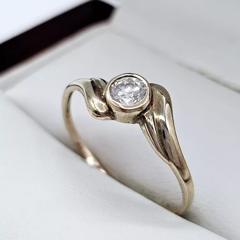 zloty-pierscionek-333-088g-r11-3-maja-48-poznan-ska-x