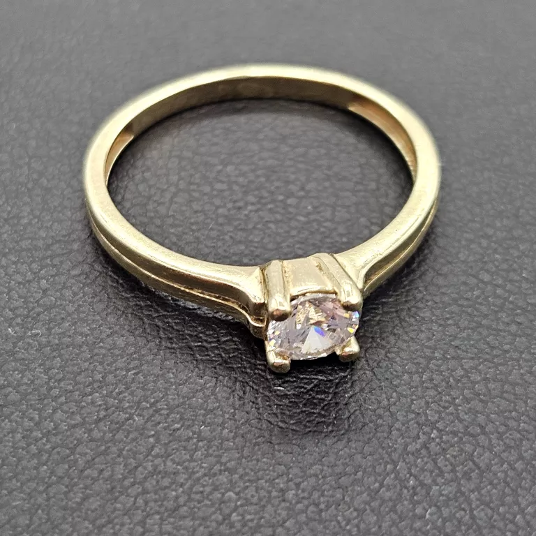 zloty-pierscionek-585-205g-r18-product-id-1a10be84-1db7-4d9d-9d29-3e3a9f58a719