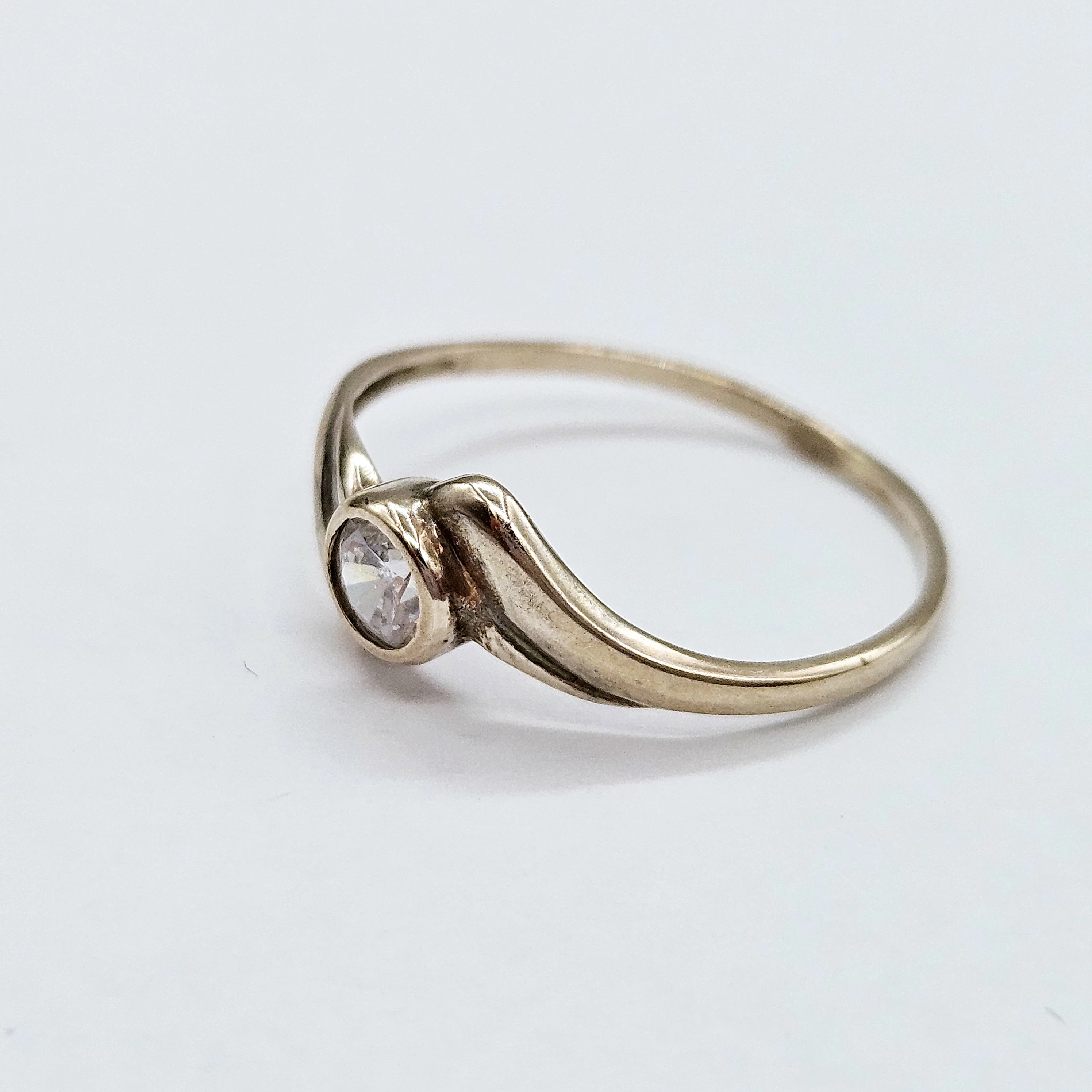 zloty-pierscionek-333-088g-r11-kamien-17088-128