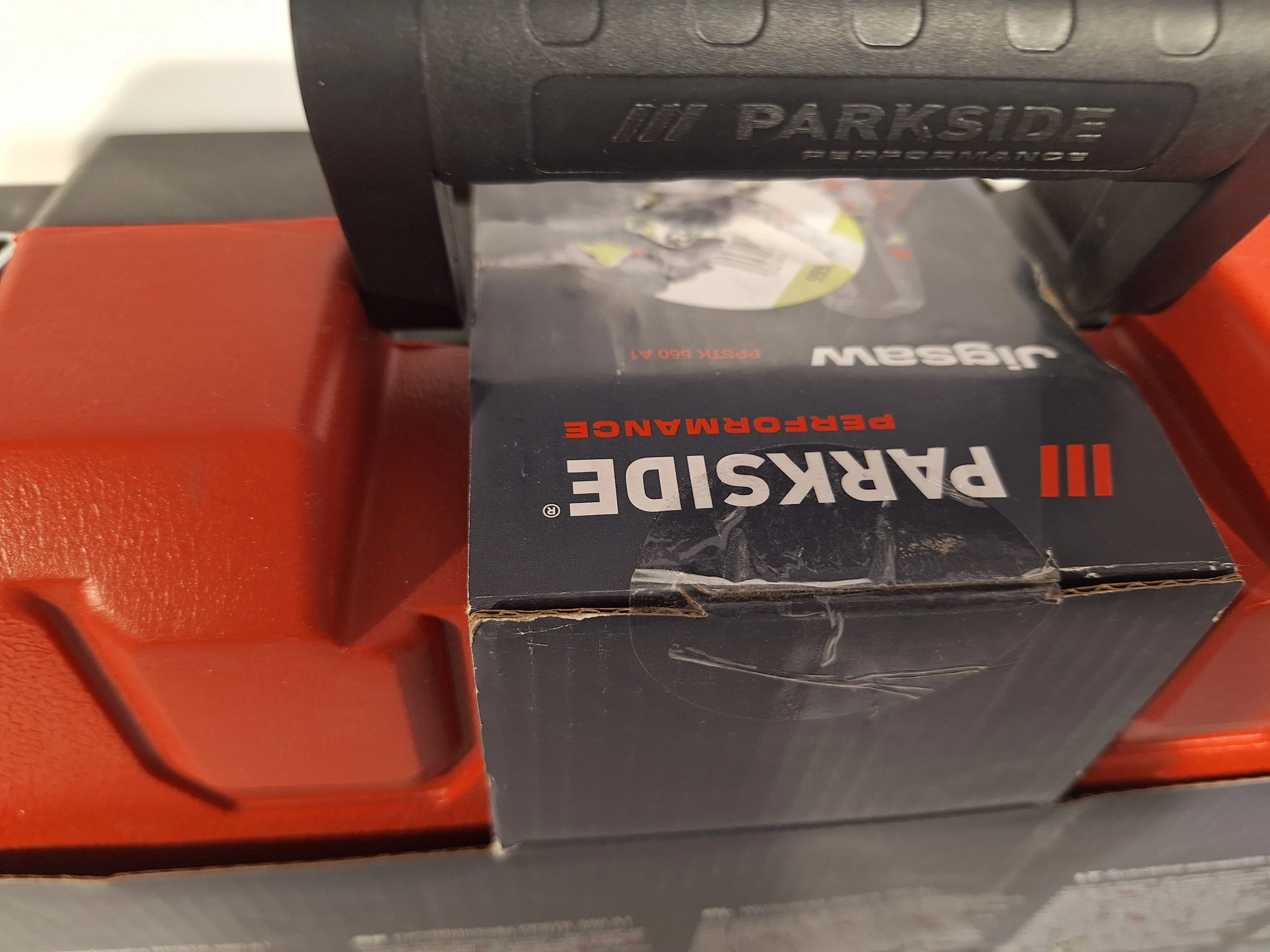 wyrzynarka-ppstk-550-a1-walizka-mocowanie-brzeszczotu-205041-731274