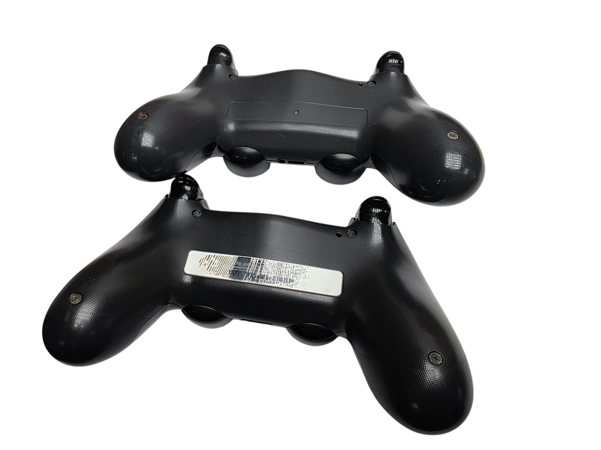 konsola-ps-4-slim-2-pady-pud-stan-11323-2