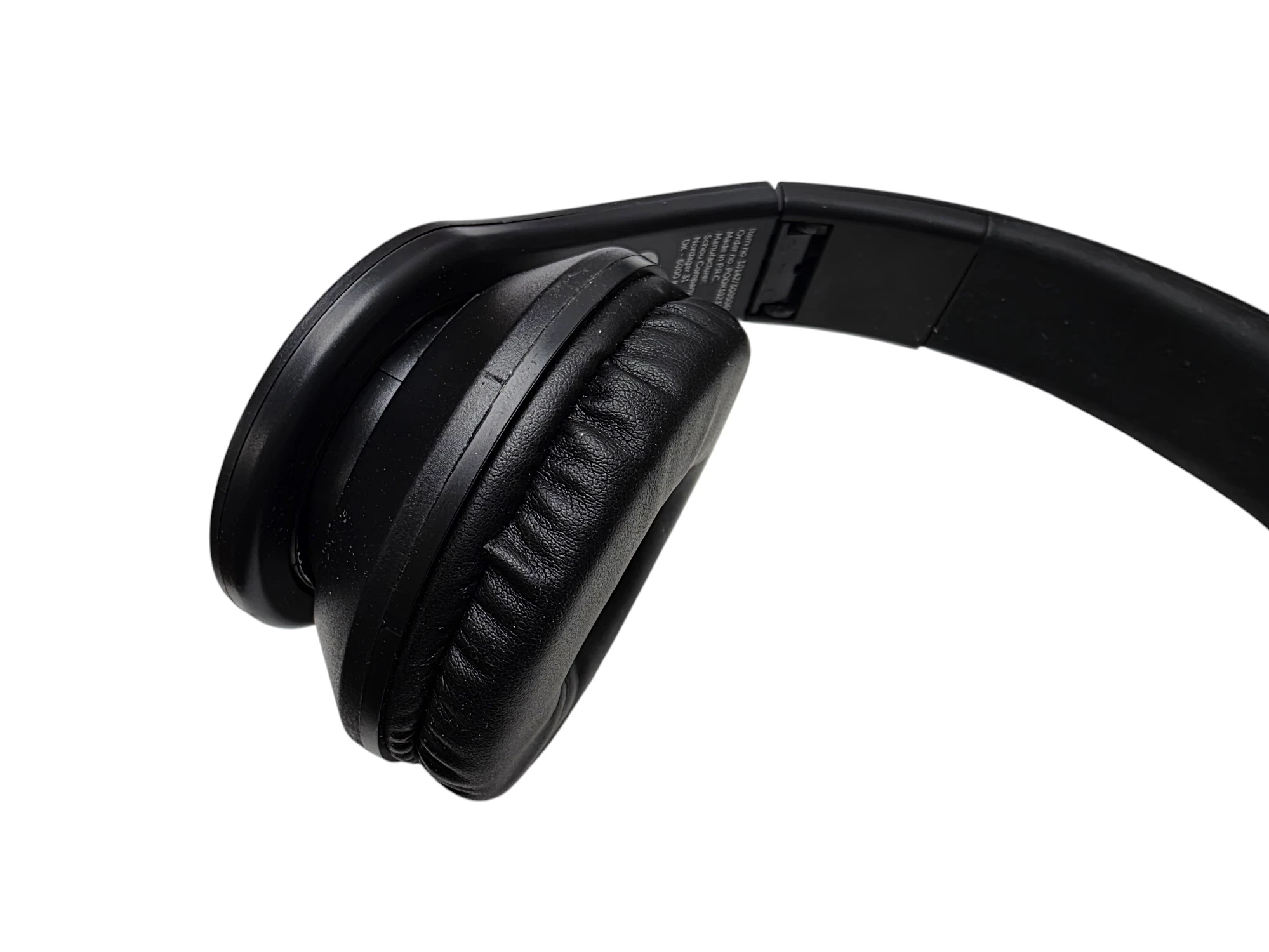 sluchawki-nauszne-czarne-stan-11323-2