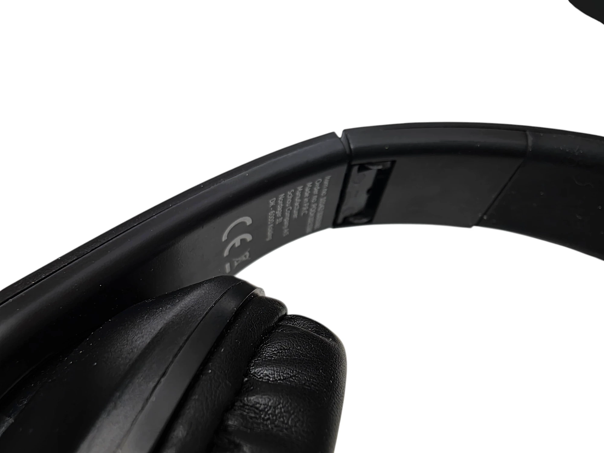 sluchawki-nauszne-czarne-ean-gtin-11111111111111