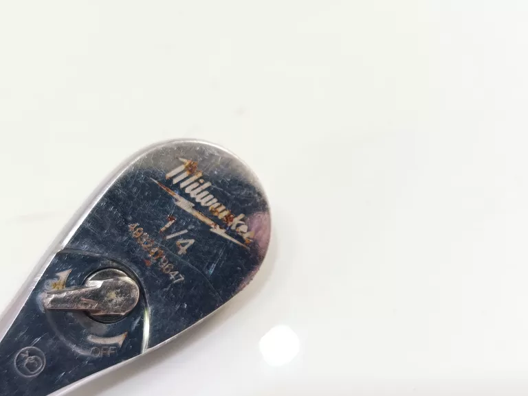 klucz-grzechotka-14-90-z-152-mm-milwaukee-48229014-waga-produktu-z-opakowaniem-jednostkowym-0100