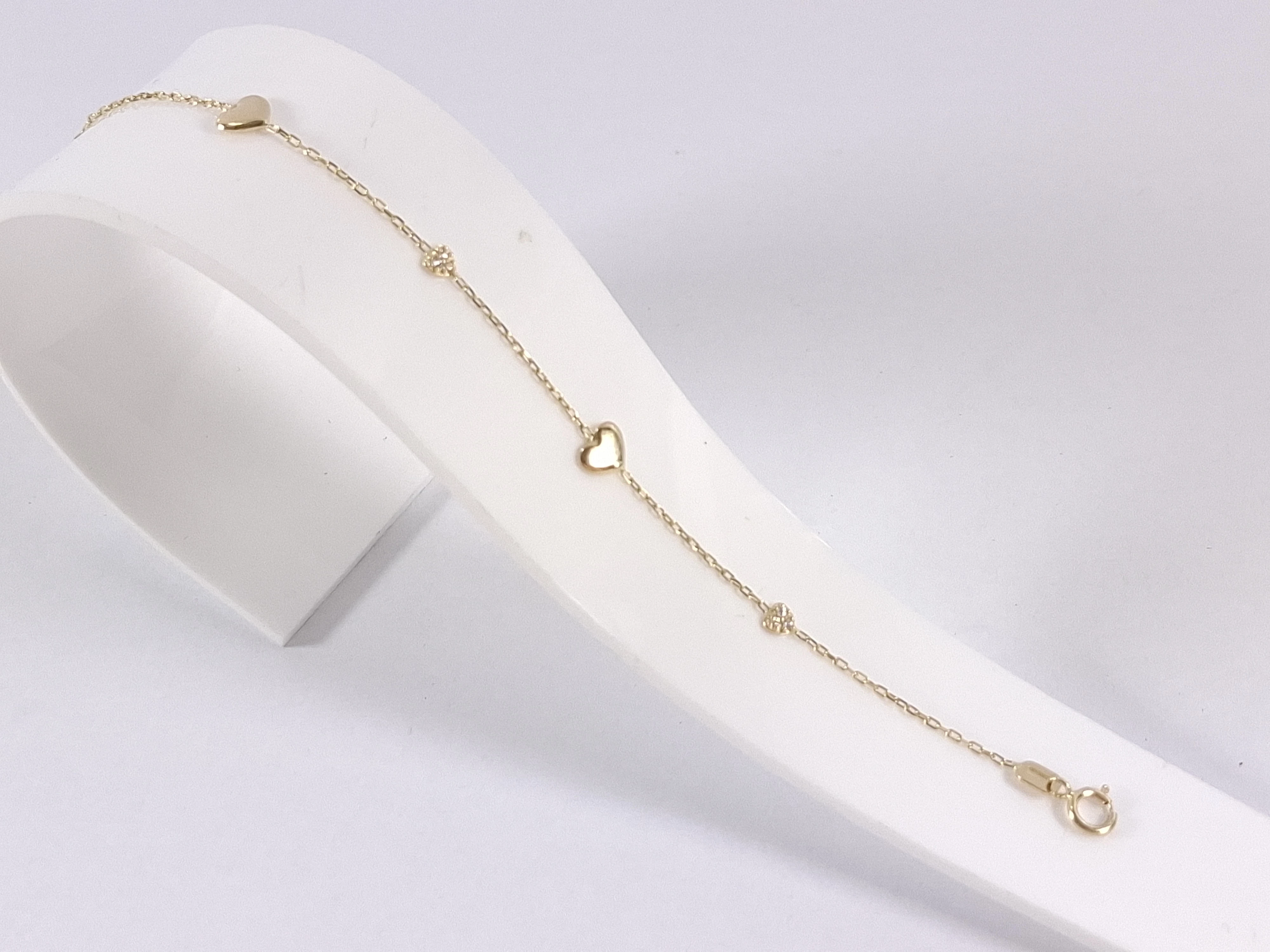 zlota-bransoletka-z-serduszkami-p585-099g-16cm-marka-248811-2034376