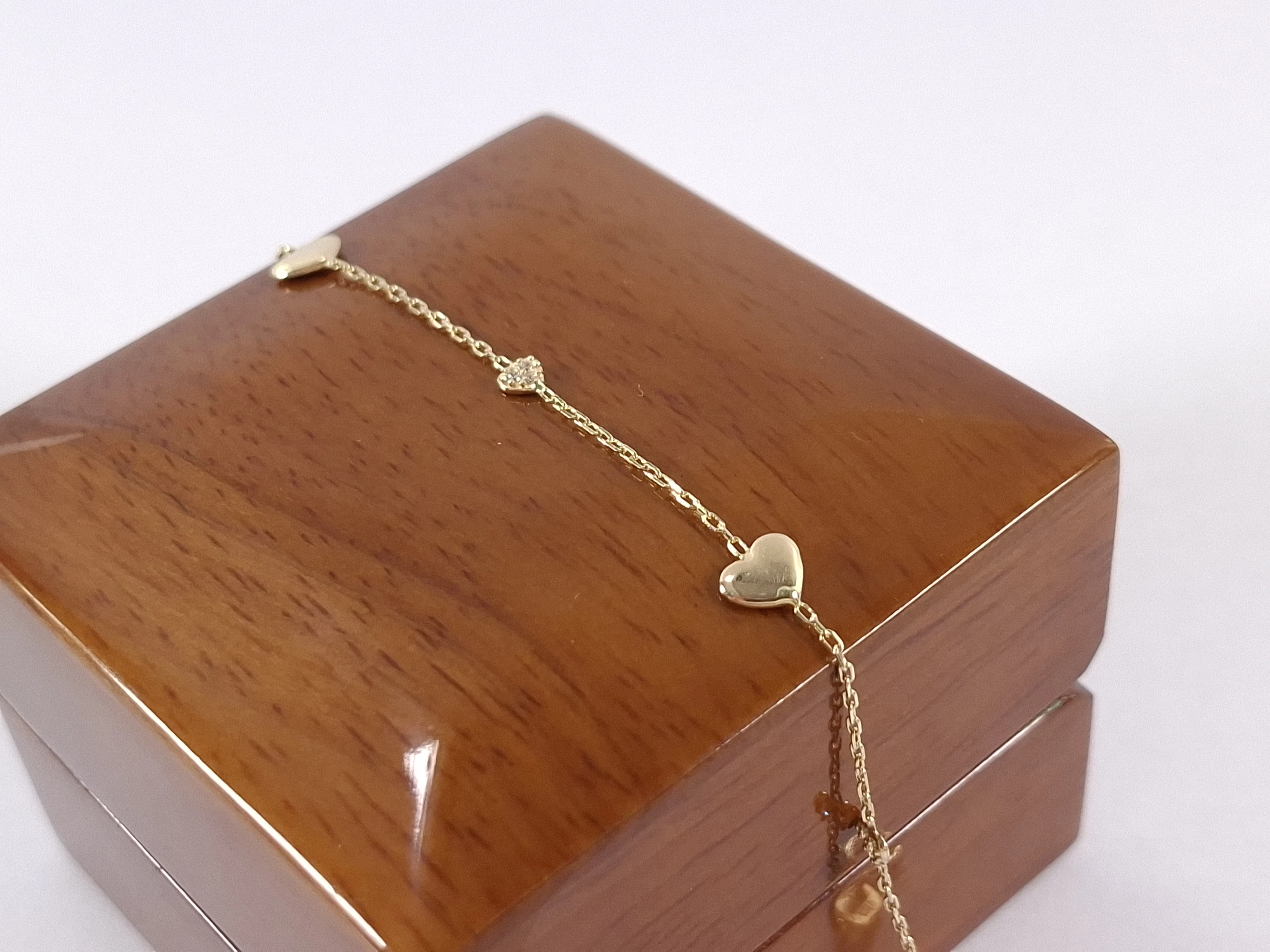 zlota-bransoletka-z-serduszkami-p585-099g-16cm-stan-11323-2