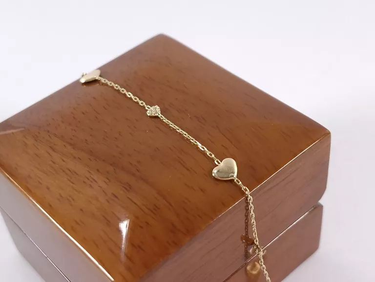 zlota-bransoletka-z-serduszkami-p585-099g-16cm-stan-11323-2