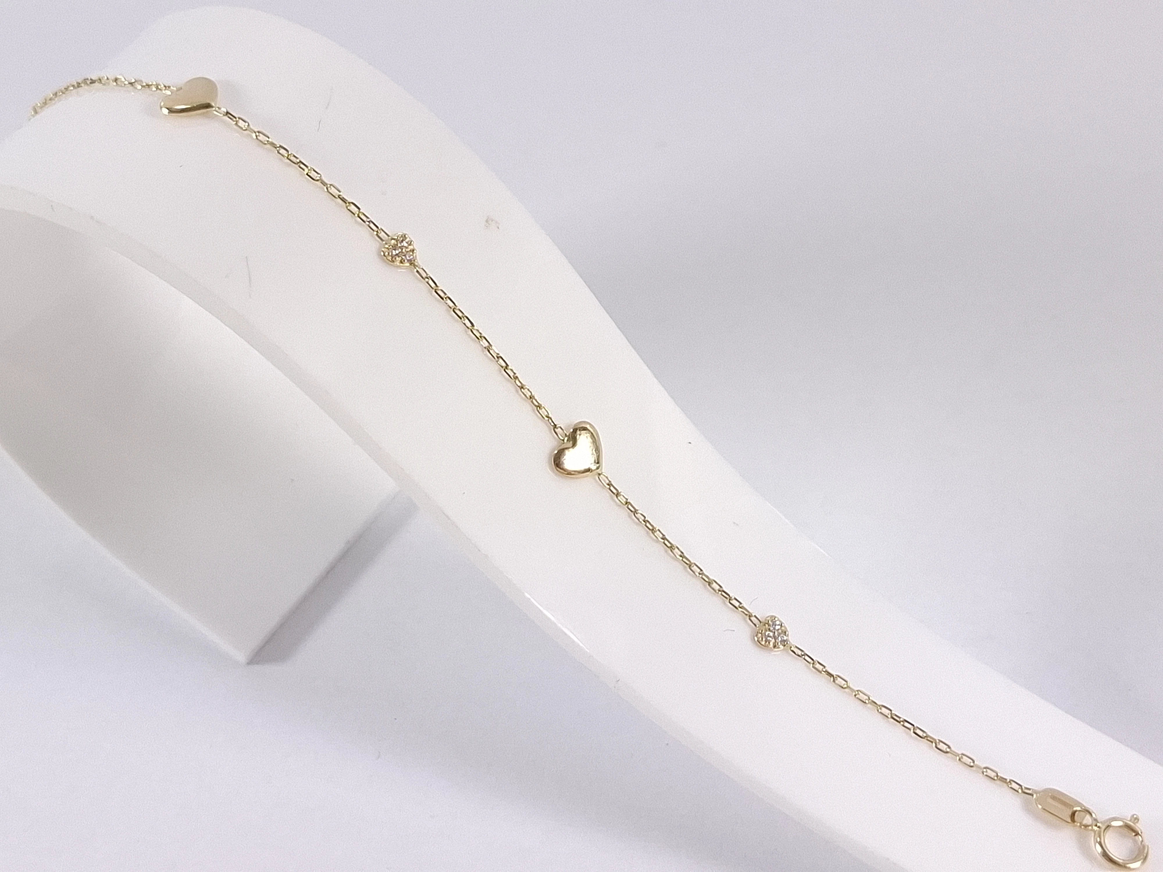 zlota-bransoletka-z-serduszkami-p585-099g-16cm-kolor-249512-1647429