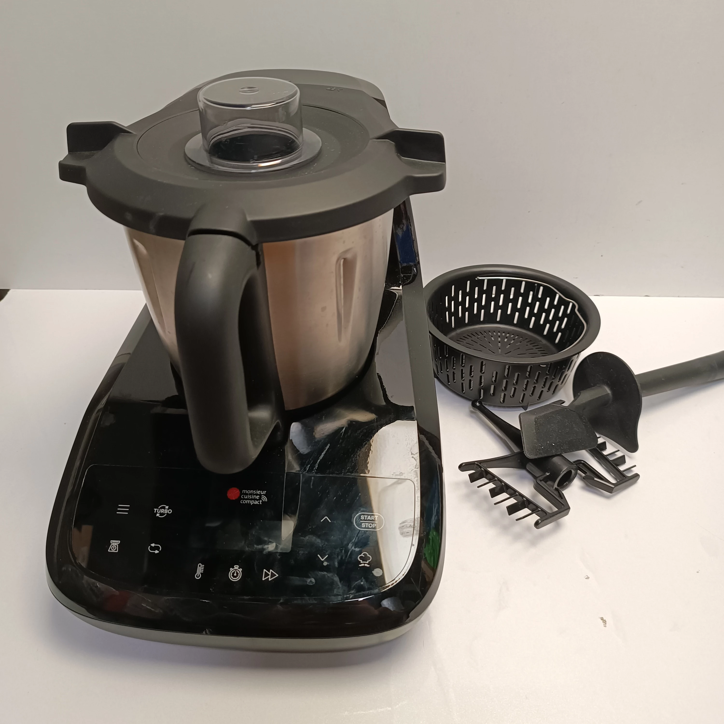 robot-kuchenny-silvercrest-mc-compact-smcc-1100-a1-1100w-15l-osiedle-teatralne-3u15-krakow