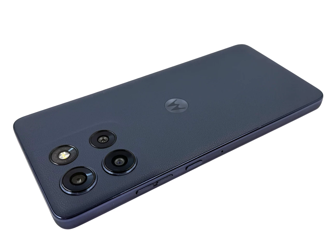 telefon-motorola-moto-g86-5g-8gb-256gb-667-5200mah-nfc-opis-przekatna-ekranu-667