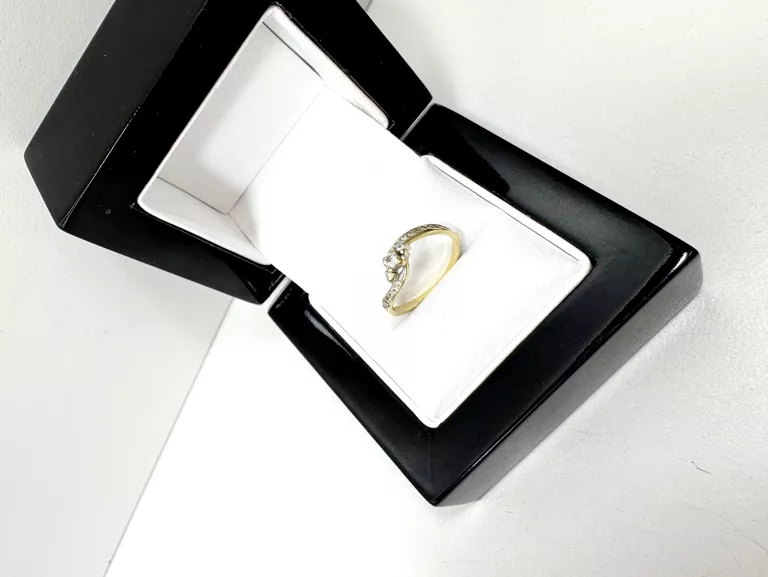 sliczny-zloty-pierscionek-z-cyrkoniami-r15-14kt-rozmiarsrednica-wew-mm-372-15