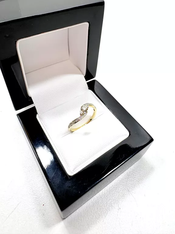 sliczny-zloty-pierscionek-z-cyrkoniami-r15-14kt-rodzaj-2205-16